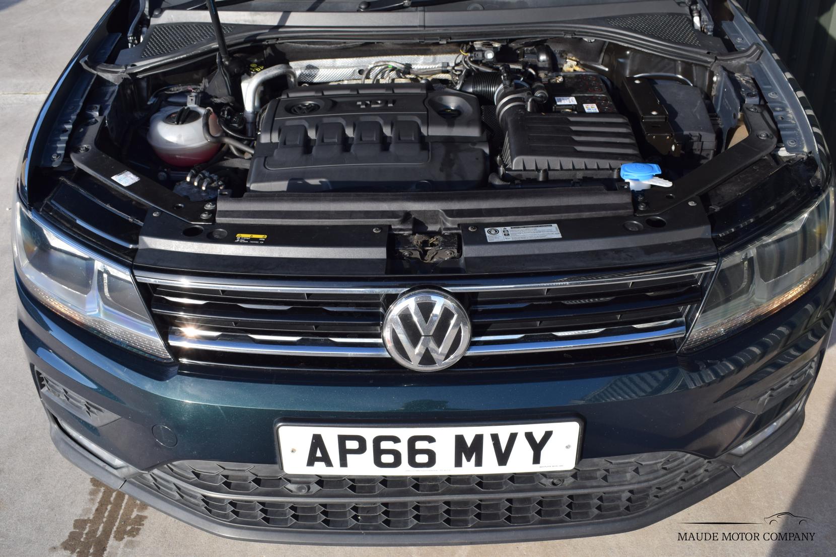 Volkswagen Tiguan 2.0 TDI BlueMotion Tech SE Navigation SUV 5dr Diesel Manual Euro 6 (s/s) (150 ps)