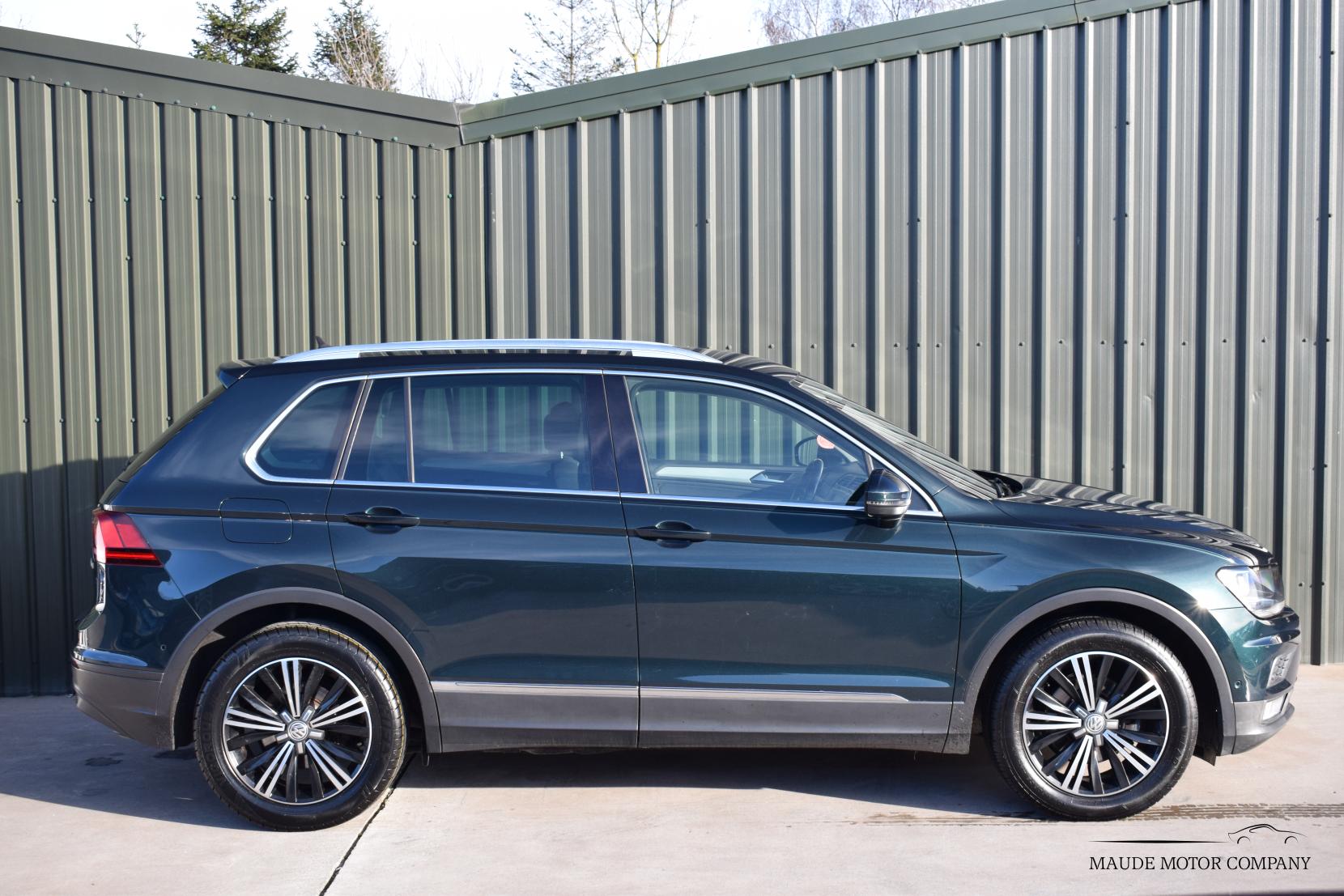 Volkswagen Tiguan 2.0 TDI BlueMotion Tech SE Navigation SUV 5dr Diesel Manual Euro 6 (s/s) (150 ps)