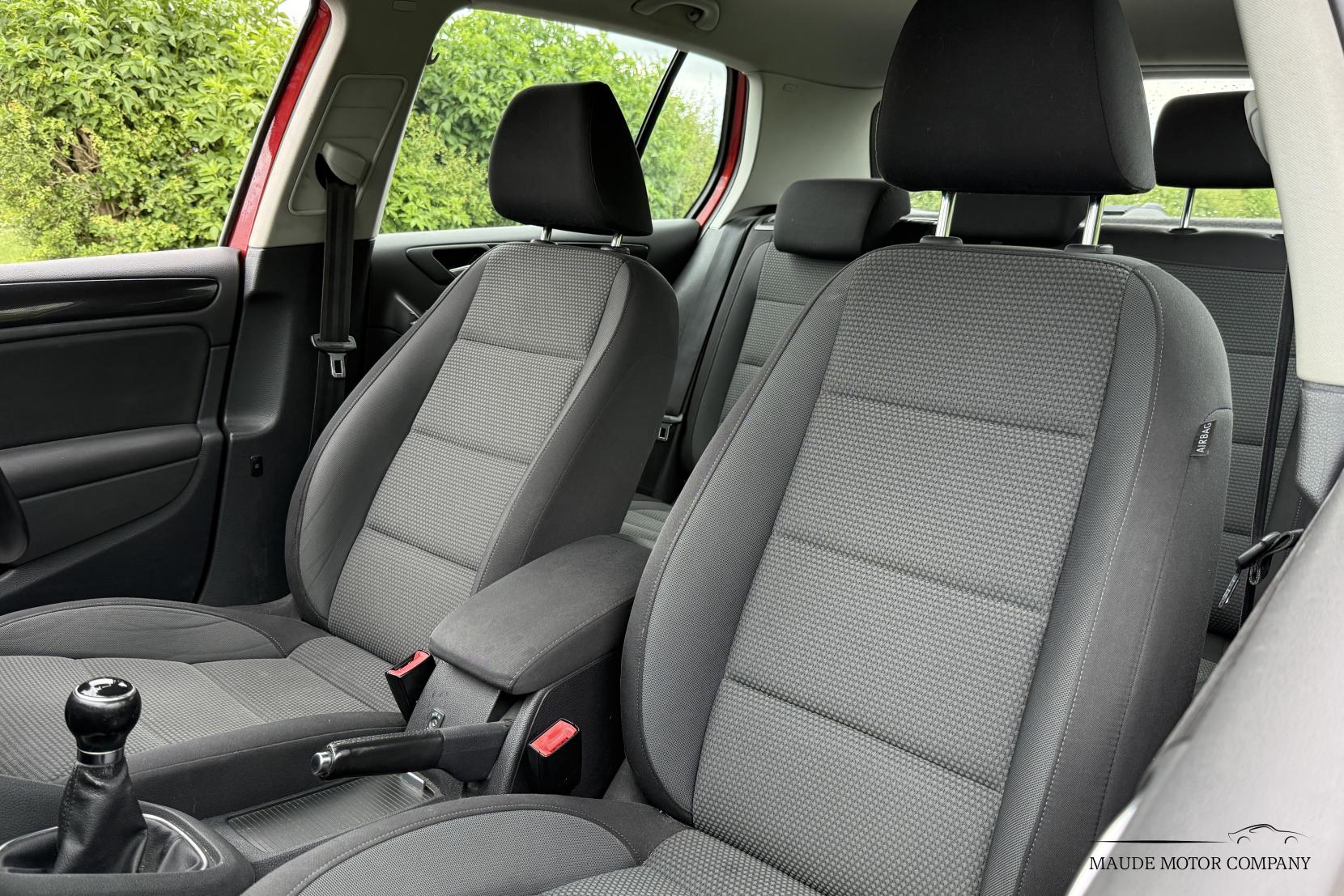 Volkswagen Golf 1.6 TDI Match Hatchback 5dr Diesel Manual Euro 5 (105 ps)