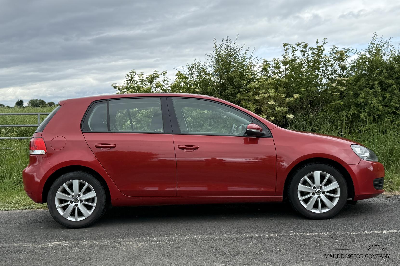 Volkswagen Golf 1.6 TDI Match Hatchback 5dr Diesel Manual Euro 5 (105 ps)