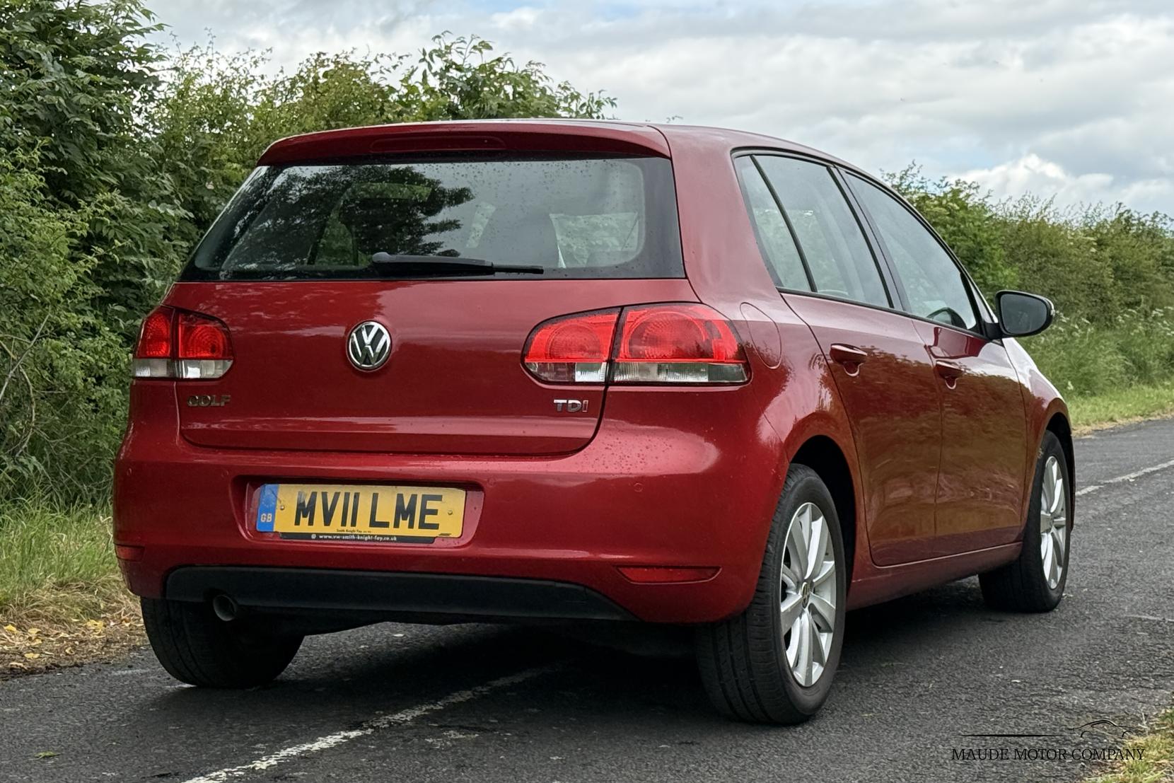 Volkswagen Golf 1.6 TDI Match Hatchback 5dr Diesel Manual Euro 5 (105 ps)