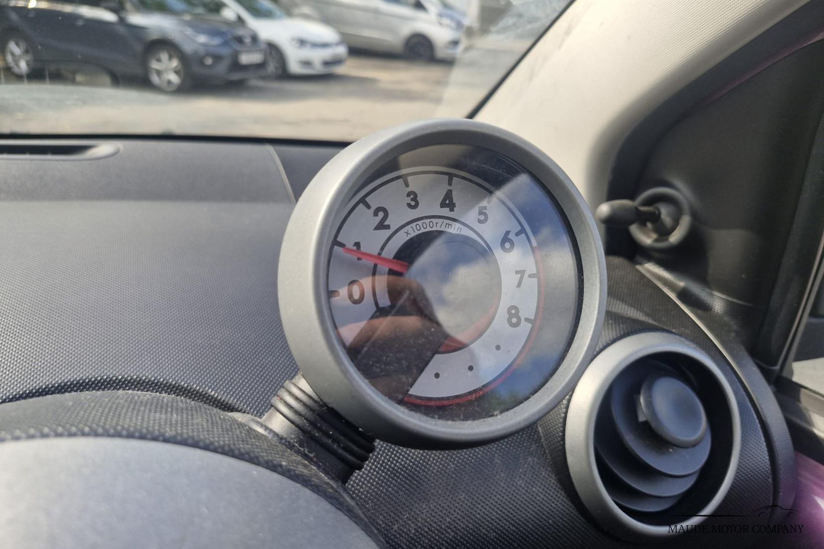 Peugeot 107 1.0 12V Allure Hatchback 5dr Petrol Manual Euro 5 (68 ps)
