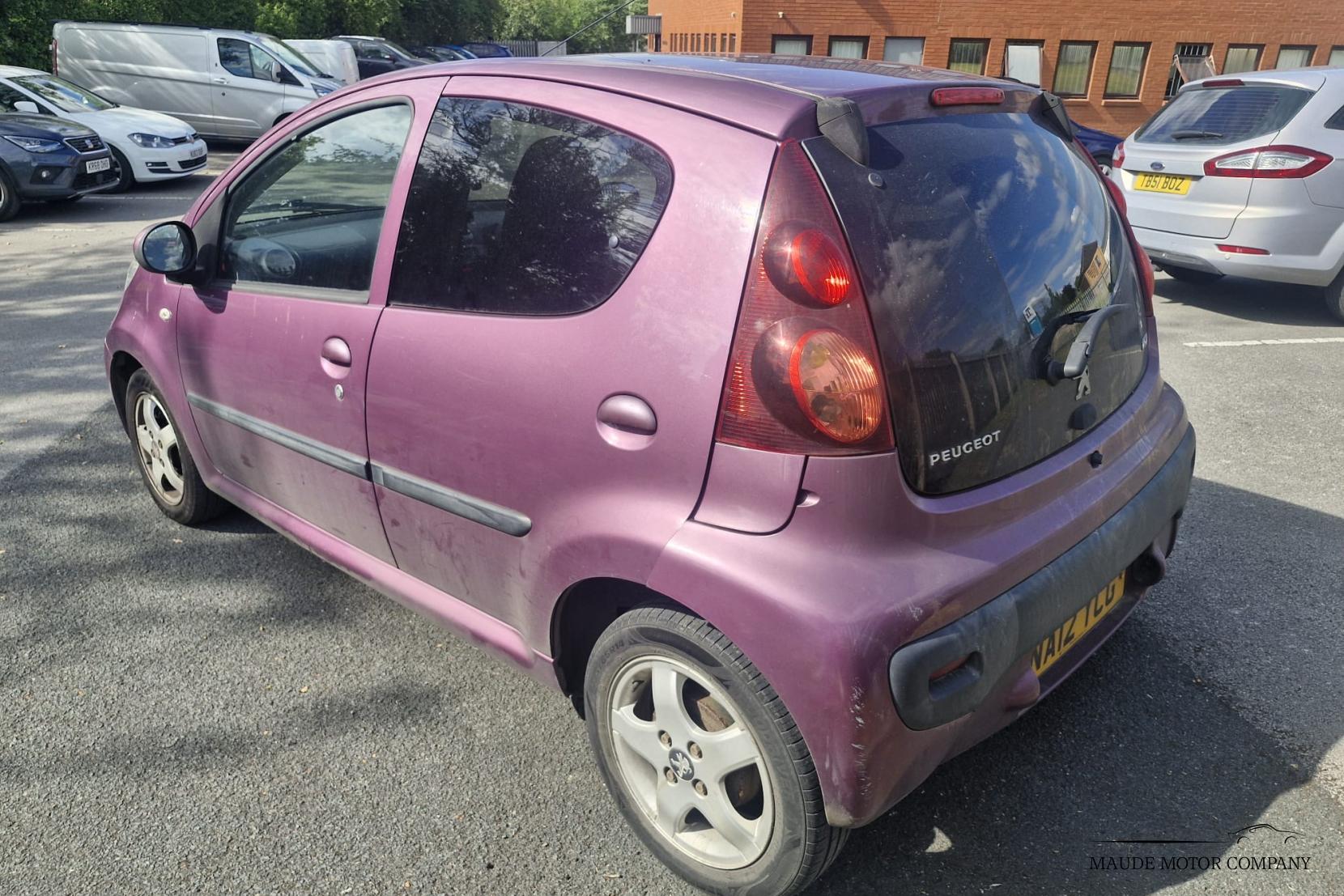 Peugeot 107 1.0 12V Allure Hatchback 5dr Petrol Manual Euro 5 (68 ps)