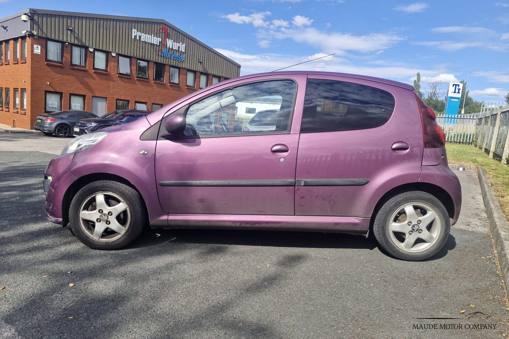 Peugeot 107 1.0 12V Allure Hatchback 5dr Petrol Manual Euro 5 (68 ps)