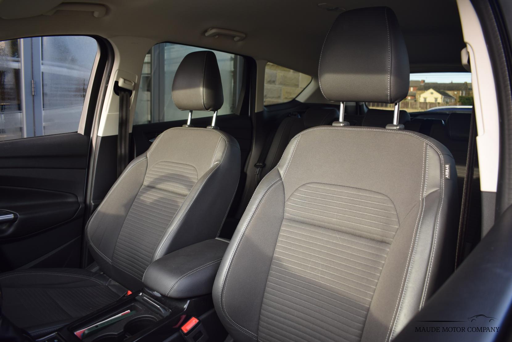 Ford Kuga 1.5 TDCi Titanium SUV 5dr Diesel Powershift Euro 6 (s/s) (120 ps)