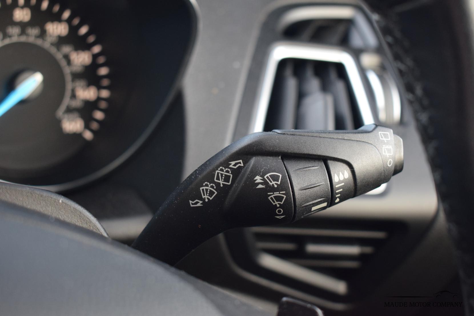 Ford Kuga 1.5 TDCi Titanium SUV 5dr Diesel Powershift Euro 6 (s/s) (120 ps)