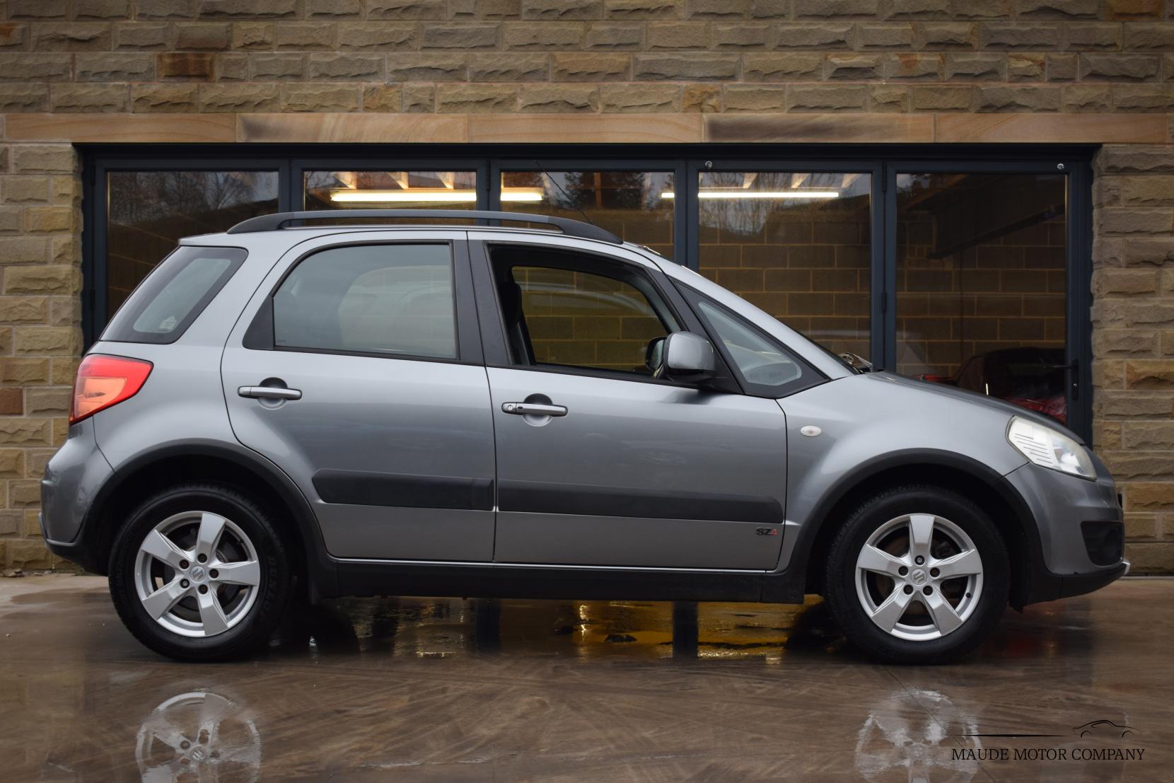 Suzuki SX4 1.6 SZ4 SUV 5dr Petrol Manual Euro 5 (120 ps)