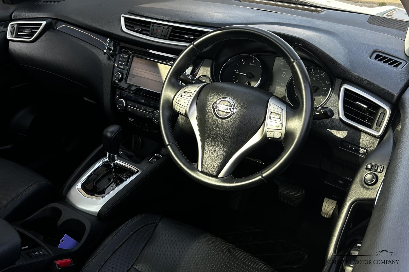 Nissan Qashqai 1.6 dCi Tekna SUV 5dr Diesel XTRON 2WD Euro 5 (s/s) (130 ps)