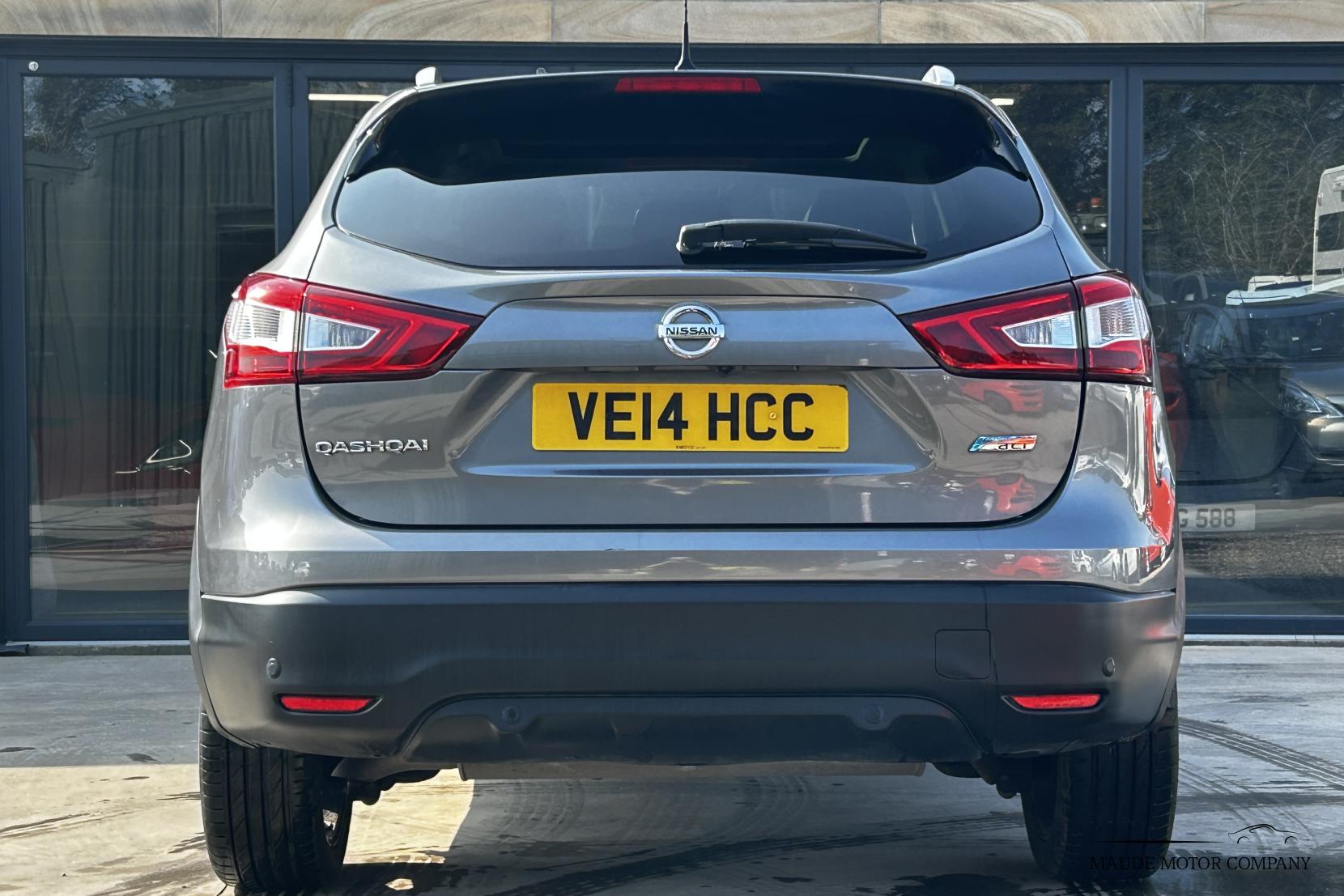 Nissan Qashqai 1.6 dCi Tekna SUV 5dr Diesel XTRON 2WD Euro 5 (s/s) (130 ps)