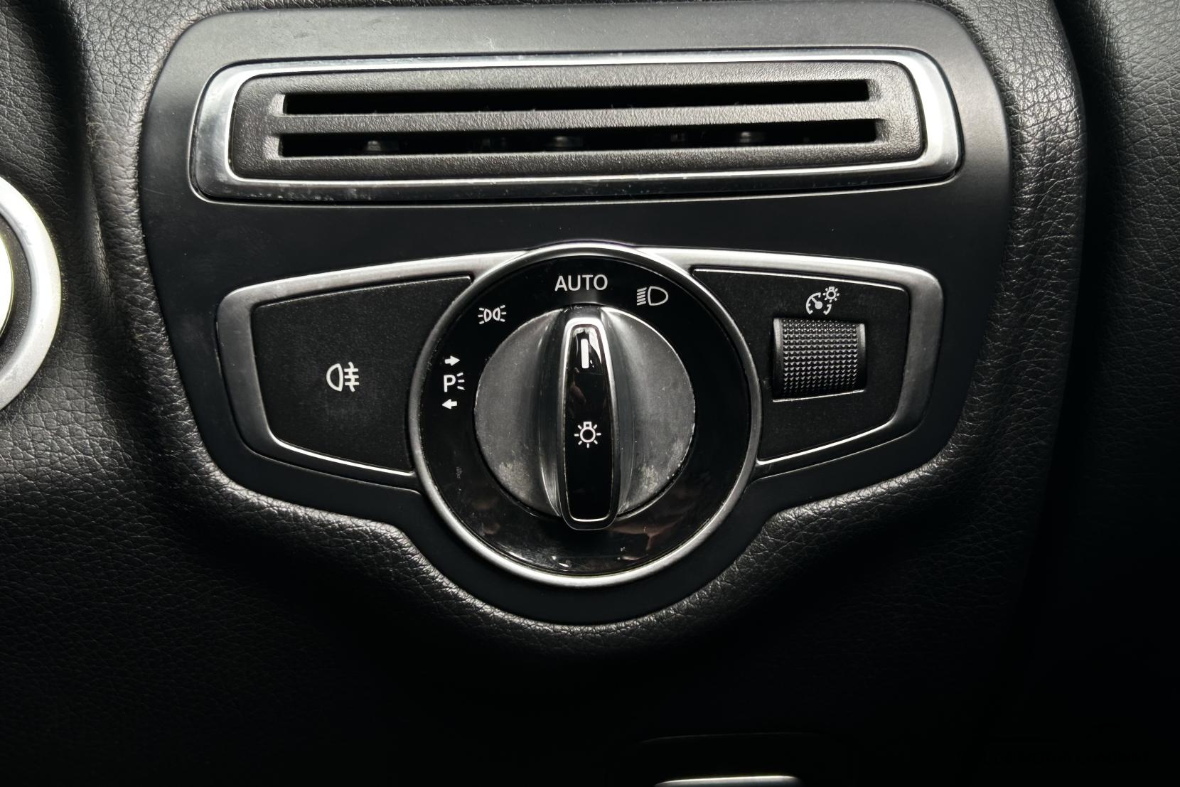 Mercedes-Benz GLC 2.1 GLC250d AMG Line SUV 5dr Diesel G-Tronic 4MATIC Euro 6 (s/s) (204 ps)