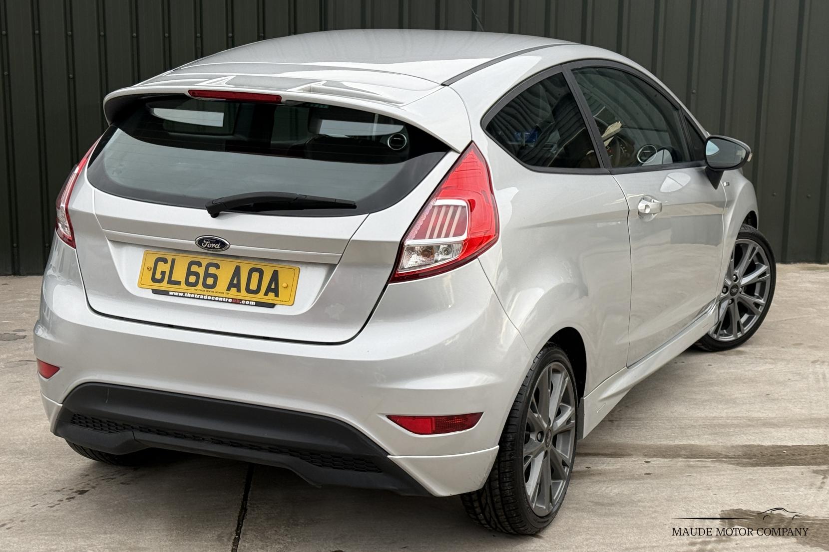 Ford Fiesta 1.0T EcoBoost ST-Line Hatchback 3dr Petrol Manual Euro 6 (s/s) (140 ps)