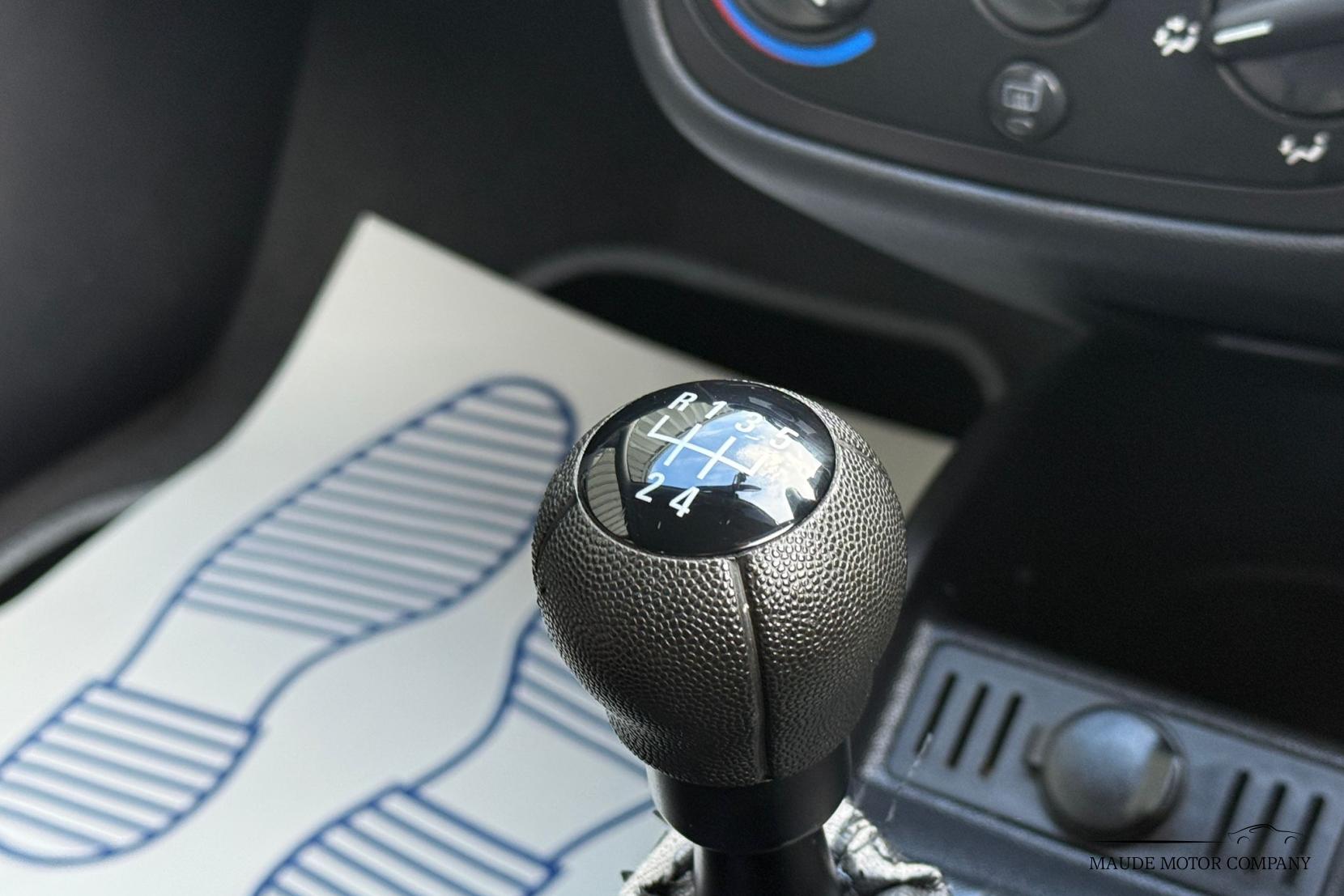 Vauxhall Corsa 1.2i 16v Life Hatchback 3dr Petrol Manual (139 g/km, 79 bhp)