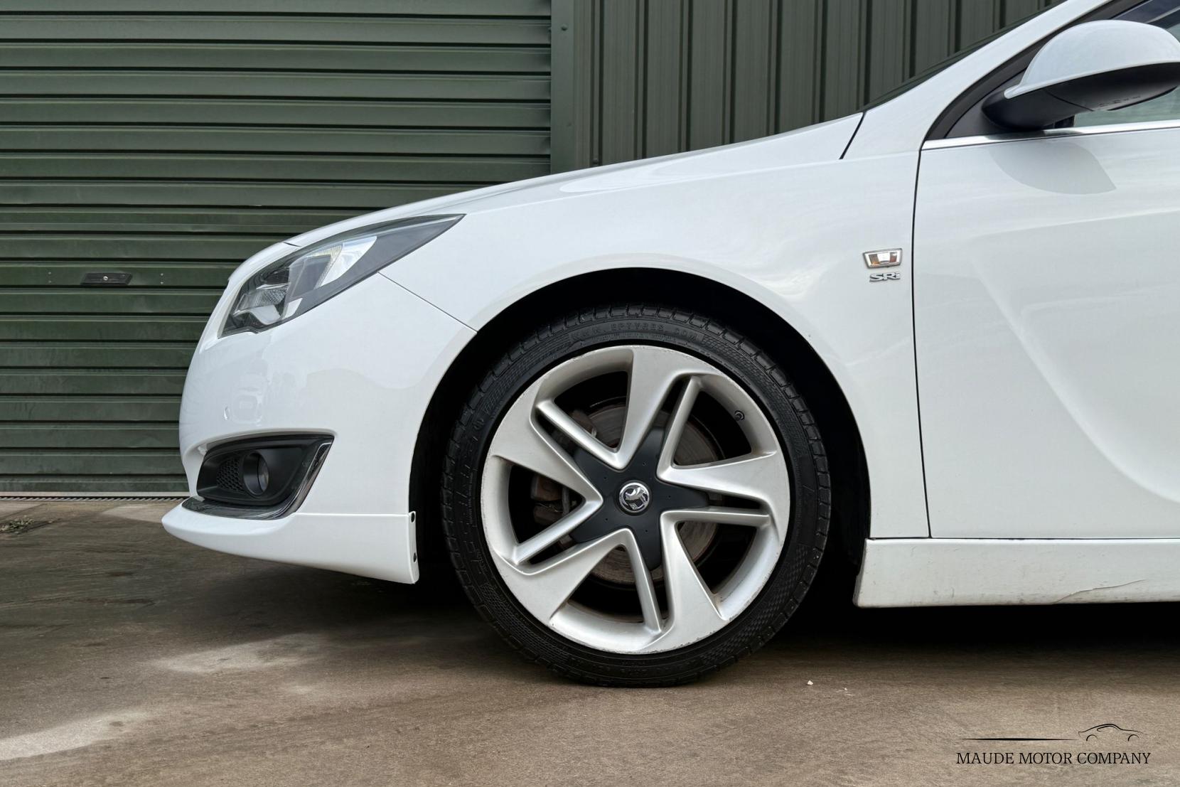 Vauxhall Insignia 2.0 CDTi ecoFLEX SRi VX Line Nav Sports Tourer 5dr Diesel Manual Euro 5 (s/s) (140 ps)