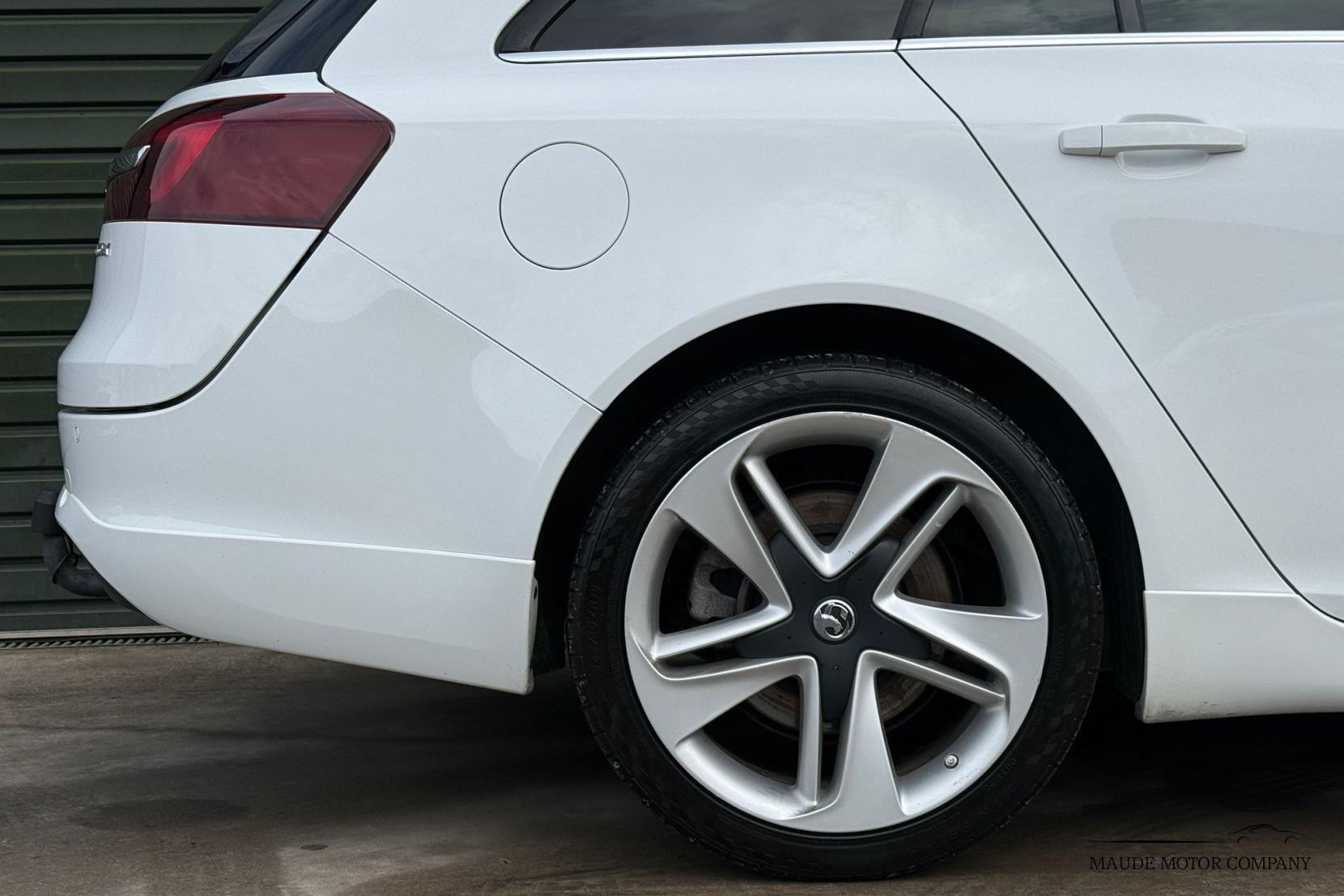 Vauxhall Insignia 2.0 CDTi ecoFLEX SRi VX Line Nav Sports Tourer 5dr Diesel Manual Euro 5 (s/s) (140 ps)