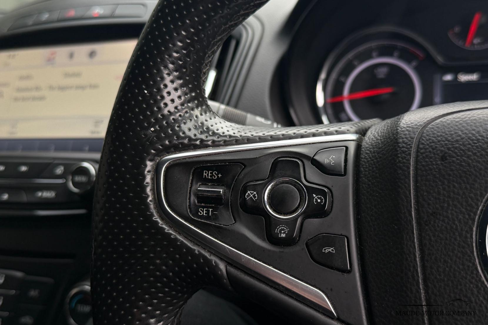 Vauxhall Insignia 2.0 CDTi ecoFLEX SRi VX Line Nav Sports Tourer 5dr Diesel Manual Euro 5 (s/s) (140 ps)