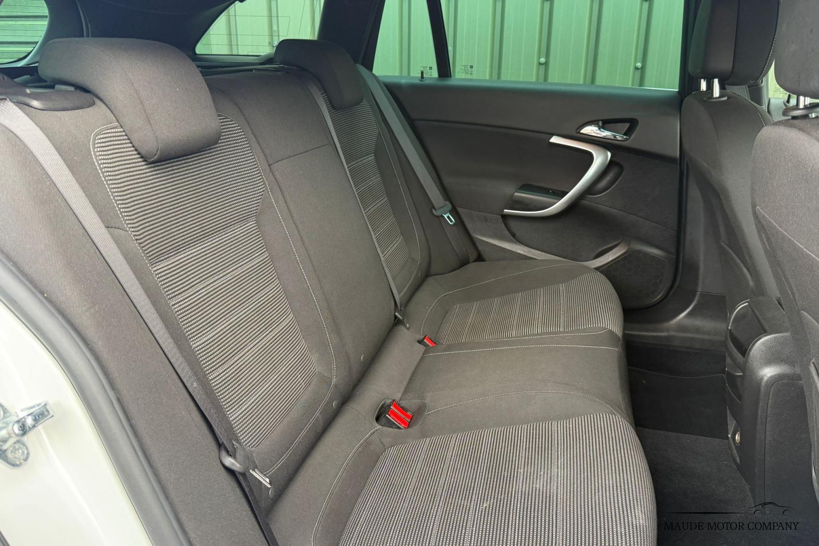 Vauxhall Insignia 2.0 CDTi ecoFLEX SRi VX Line Nav Sports Tourer 5dr Diesel Manual Euro 5 (s/s) (140 ps)