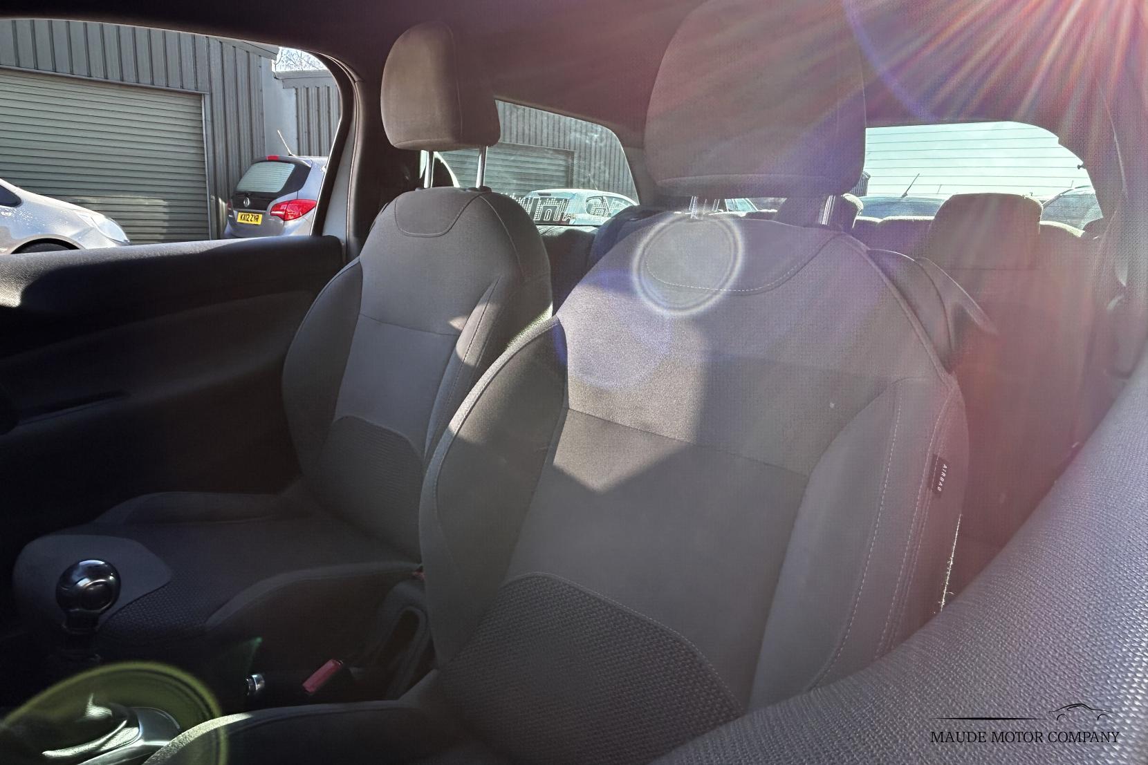 Citroen DS3 1.6 THP DStyle Techno Hatchback 3dr Petrol Manual Euro 5 (155 ps)