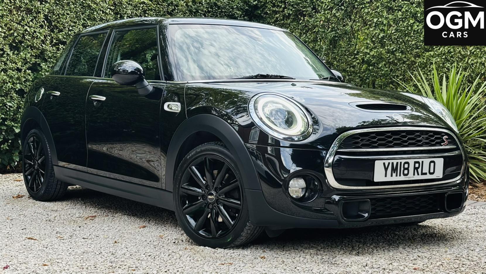 Mini Hatch 2018