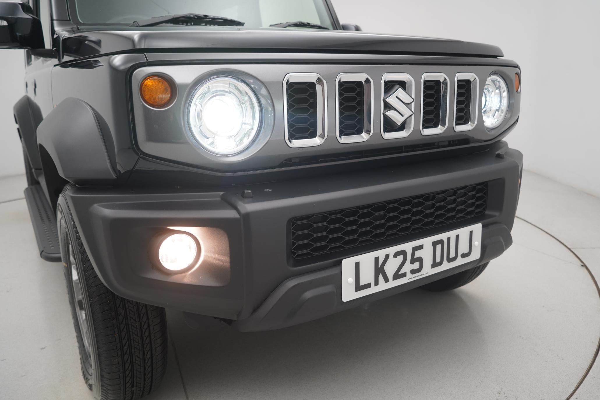 Suzuki Jimny Suzuki Jimny 1.5 SZC, 5 DOOR LWB, NOMADE LEATHER