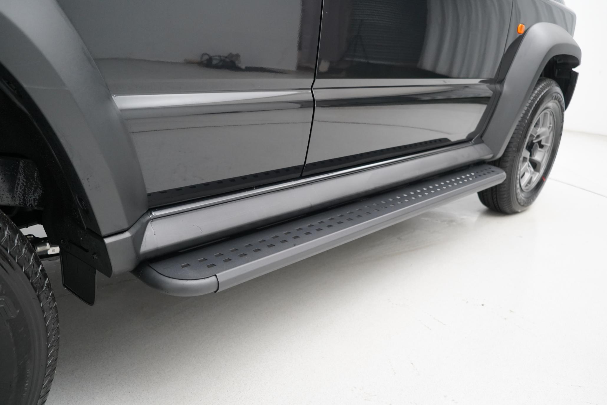 Suzuki Jimny Suzuki Jimny 1.5 SZC, 5 DOOR LWB, NOMADE LEATHER