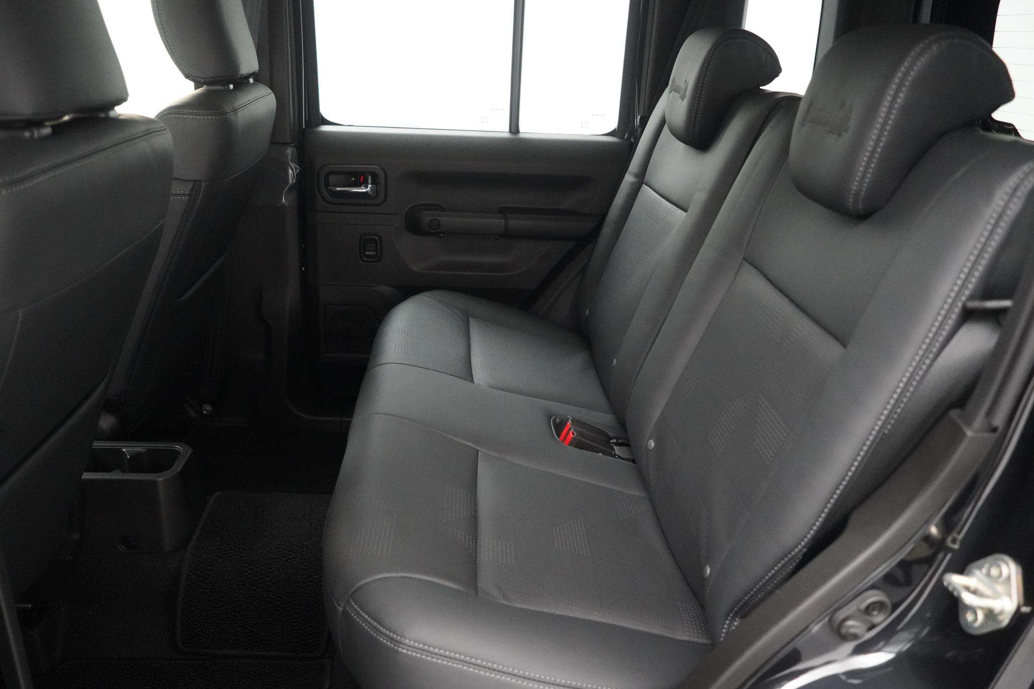 Suzuki Jimny Suzuki Jimny 1.5 SZC, 5 DOOR LWB, NOMADE LEATHER