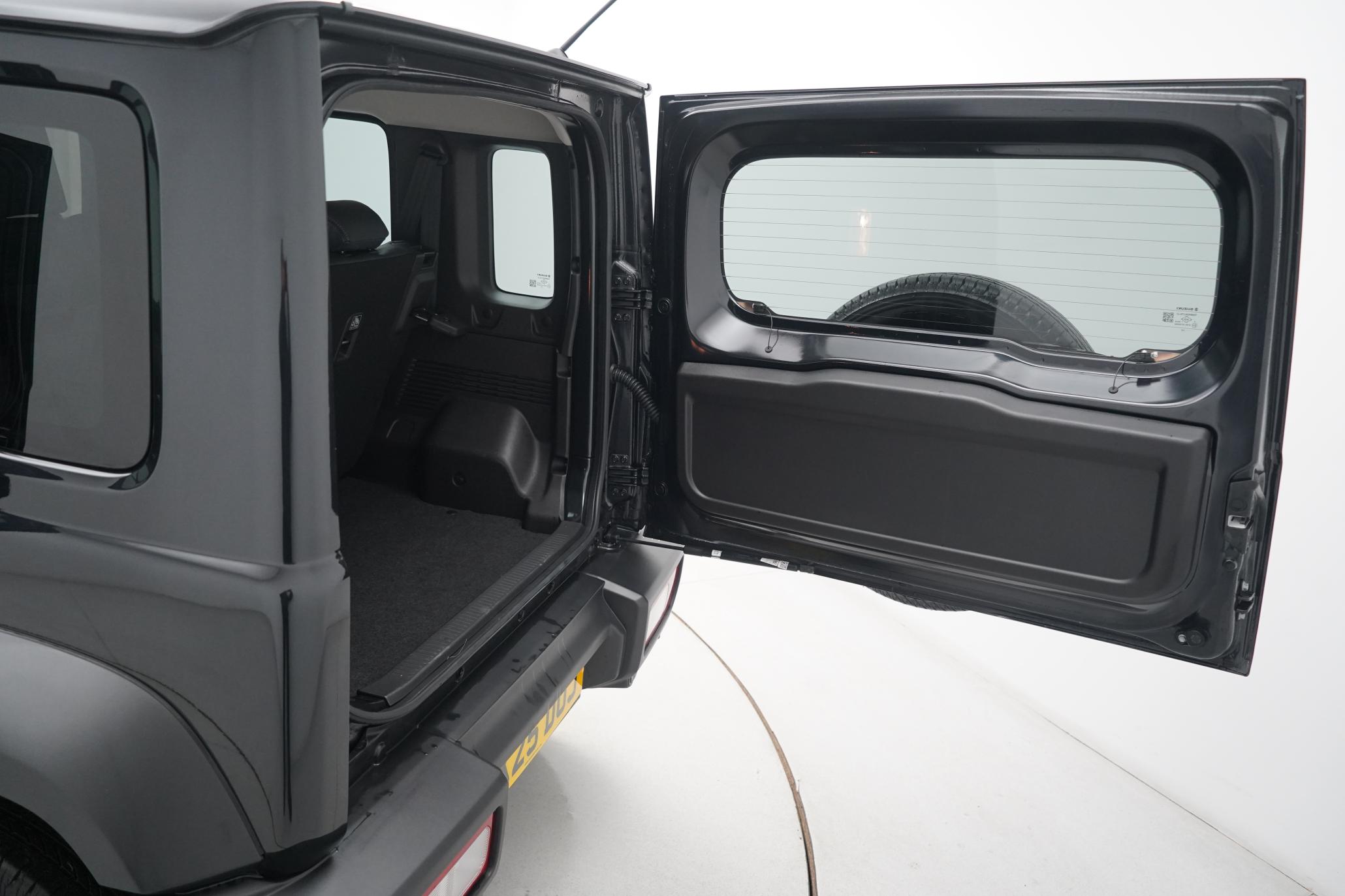 Suzuki Jimny Suzuki Jimny 1.5 SZC, 5 DOOR LWB, NOMADE LEATHER