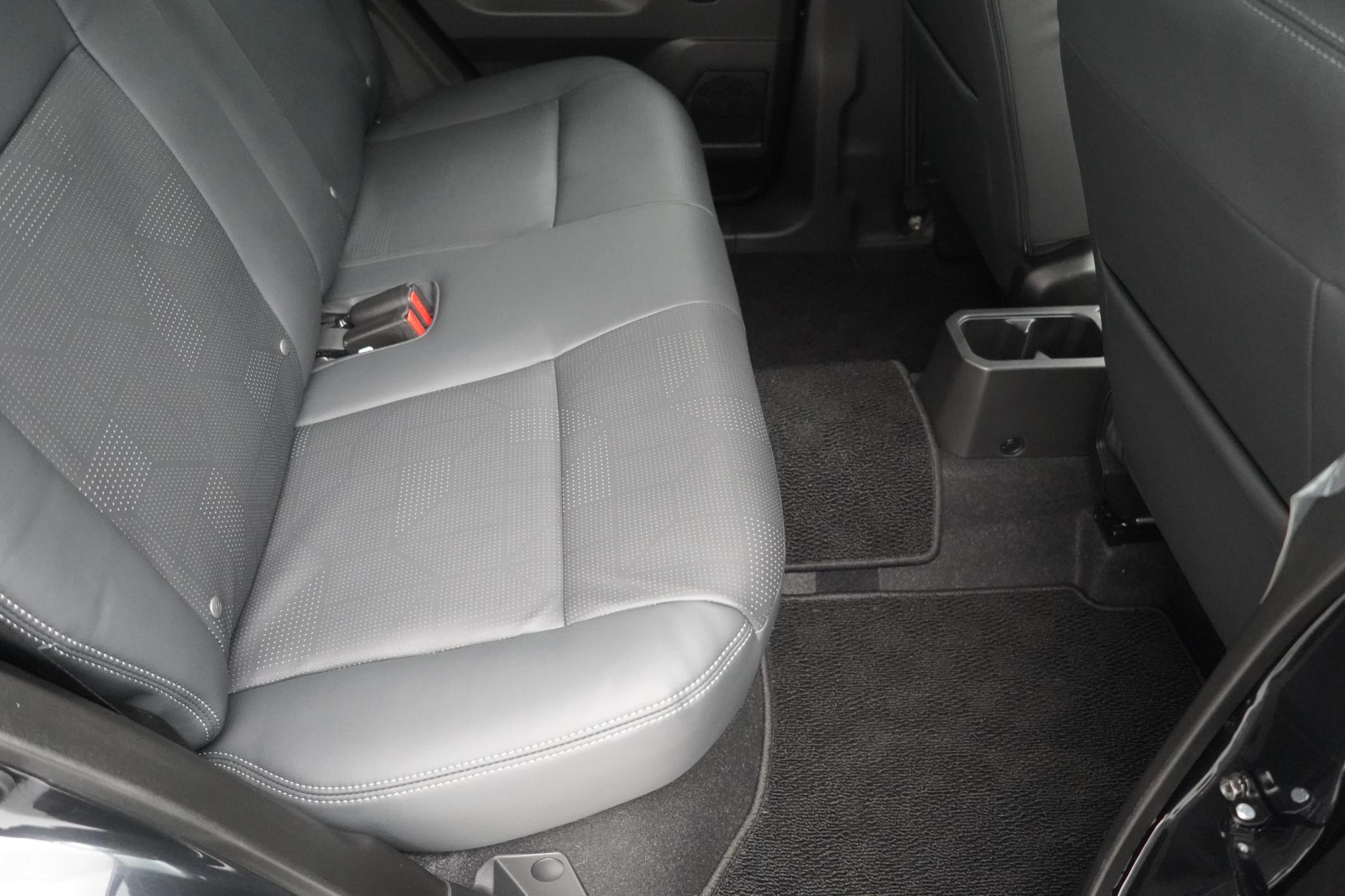 Suzuki Jimny Suzuki Jimny 1.5 SZC, 5 DOOR LWB, NOMADE LEATHER