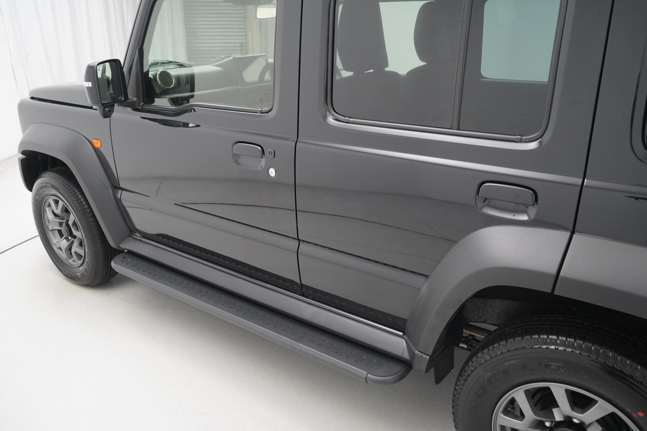 Suzuki Jimny Suzuki Jimny 1.5 SZC, 5 DOOR LWB, NOMADE LEATHER