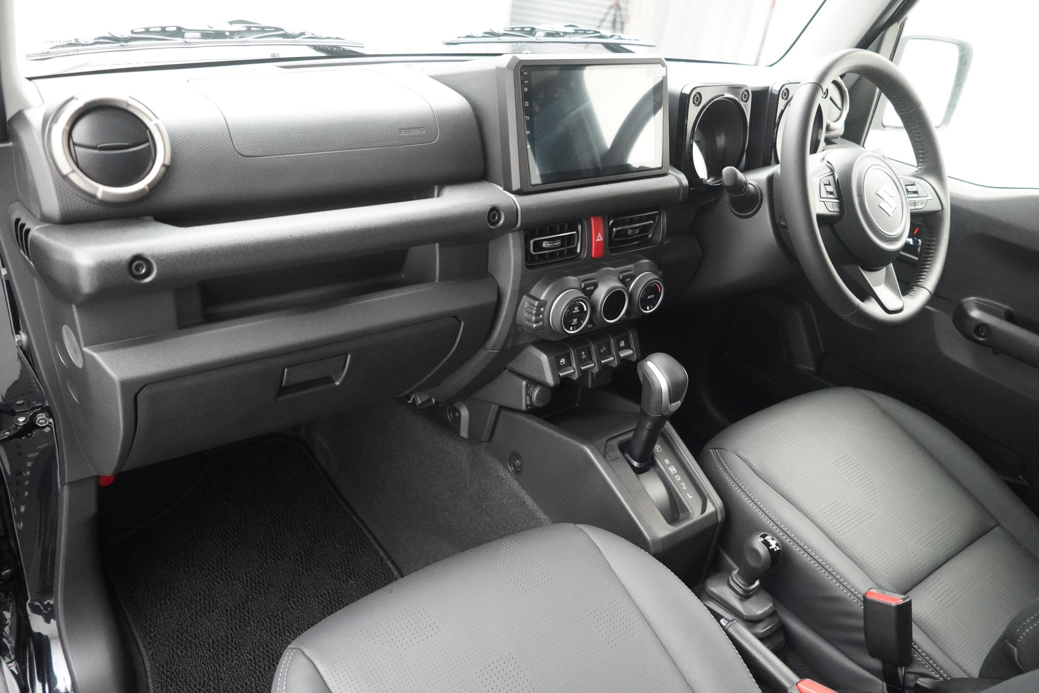 Suzuki Jimny Suzuki Jimny 1.5 SZC, 5 DOOR LWB, NOMADE LEATHER