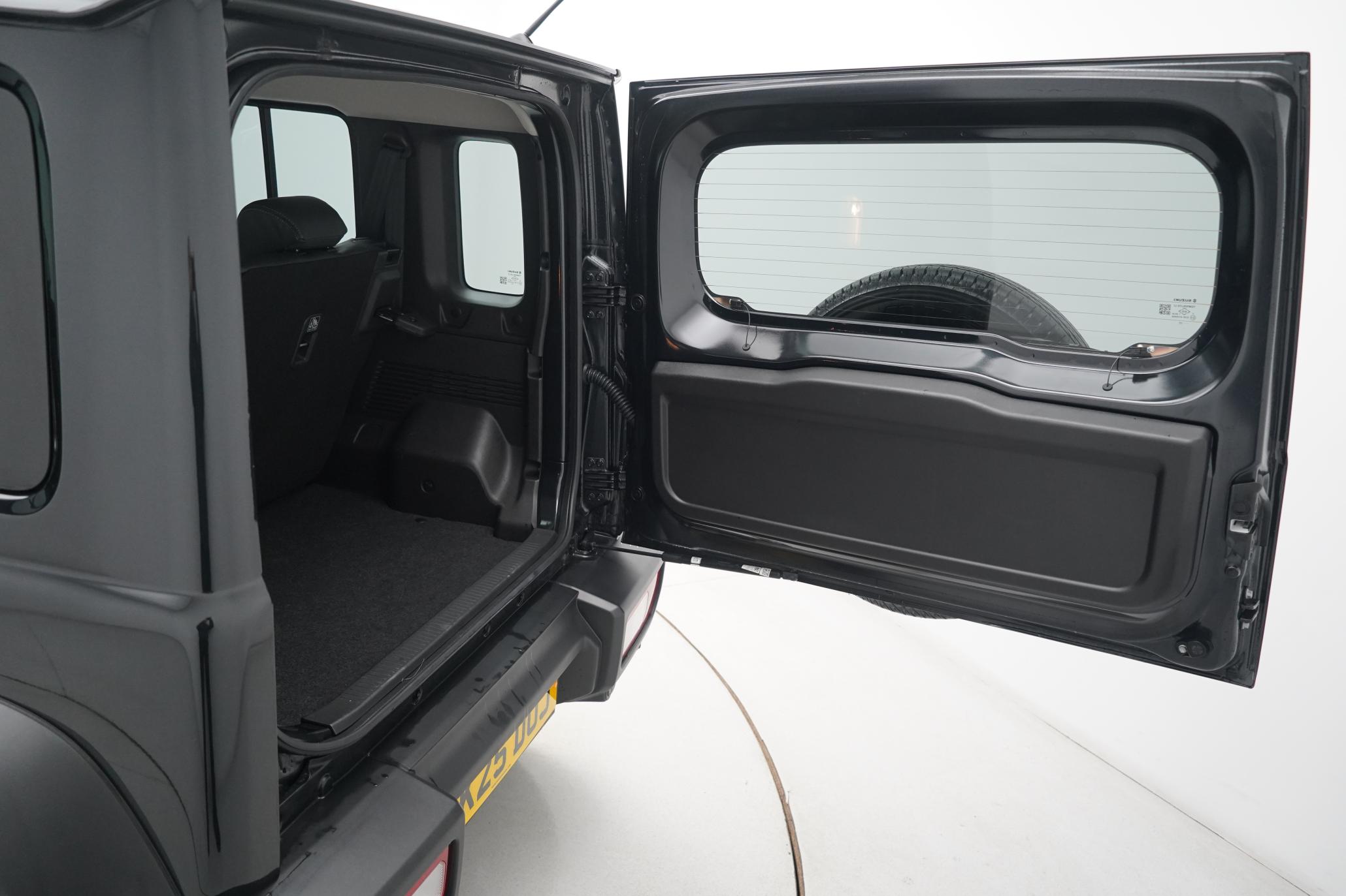 Suzuki Jimny Suzuki Jimny 1.5 SZC, 5 DOOR LWB, NOMADE LEATHER