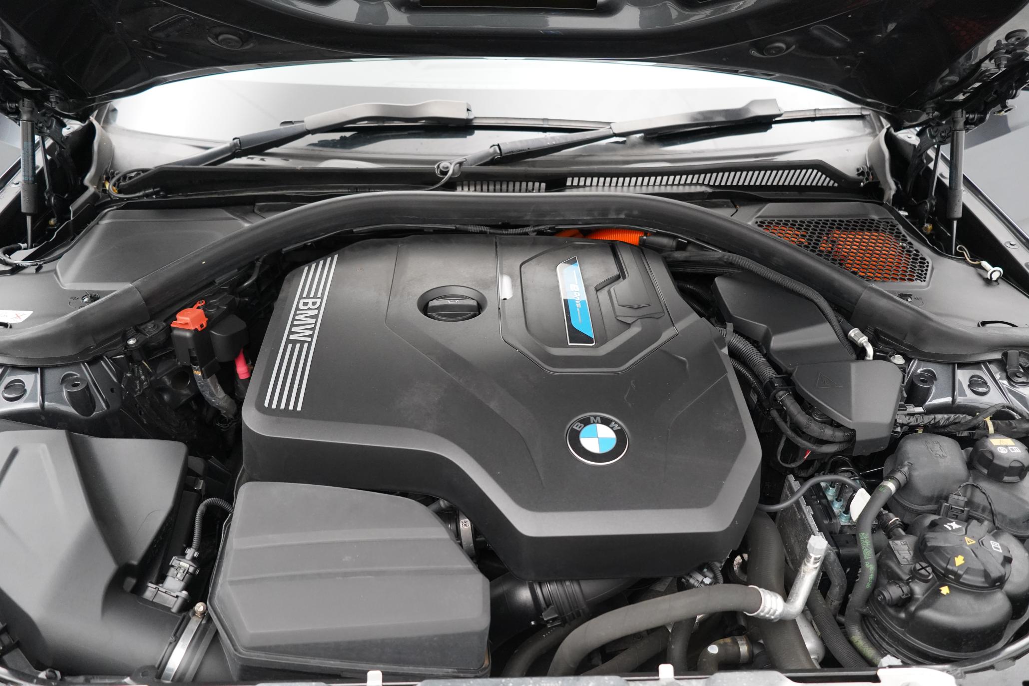 BMW 3 Series 2.0 330e 12kWh M Sport Touring 5dr Petrol Plug-in Hybrid Auto Euro 6 (s/s) (292 ps)