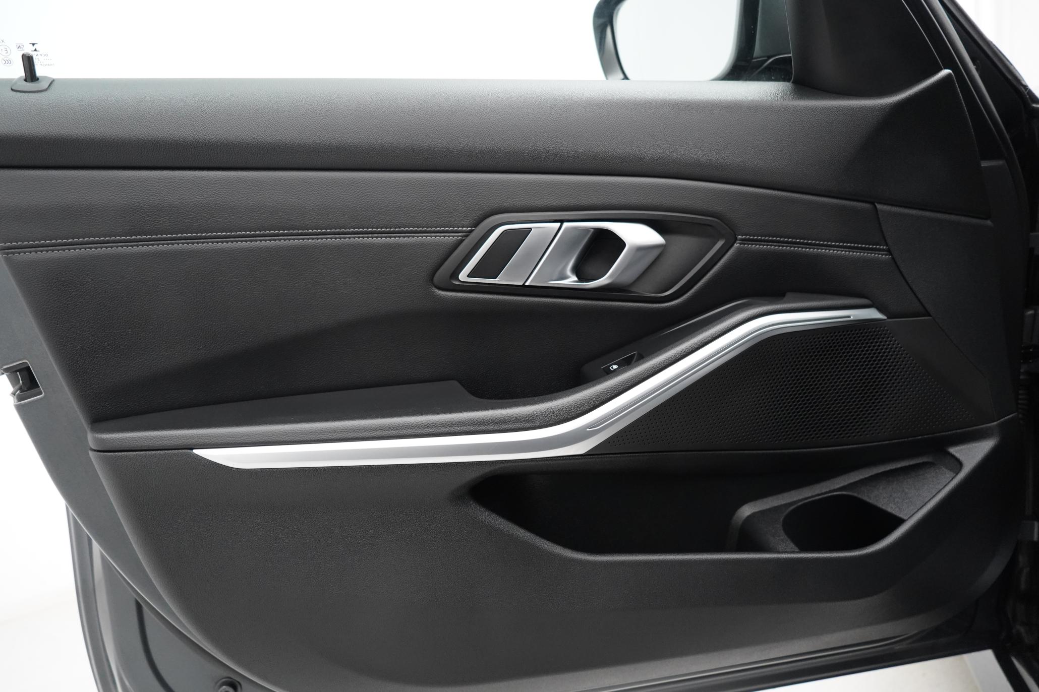 BMW 3 Series 2.0 330e 12kWh M Sport Touring 5dr Petrol Plug-in Hybrid Auto Euro 6 (s/s) (292 ps)