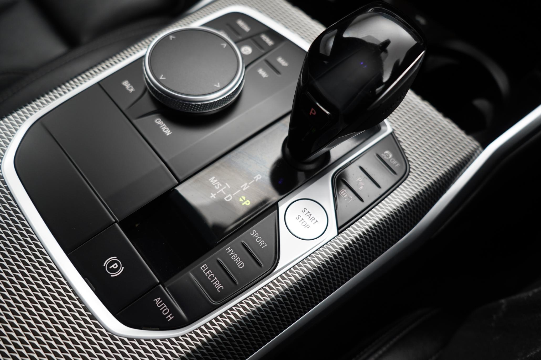 BMW 3 Series 2.0 330e 12kWh M Sport Touring 5dr Petrol Plug-in Hybrid Auto Euro 6 (s/s) (292 ps)