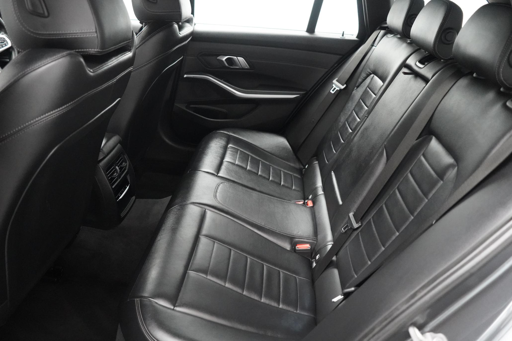 BMW 3 Series 2.0 330e 12kWh M Sport Touring 5dr Petrol Plug-in Hybrid Auto Euro 6 (s/s) (292 ps)