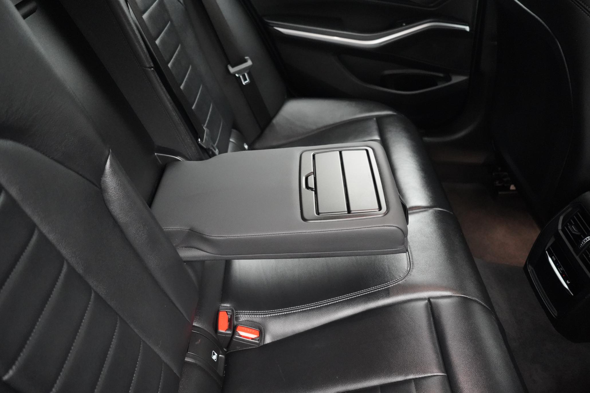 BMW 3 Series 2.0 330e 12kWh M Sport Touring 5dr Petrol Plug-in Hybrid Auto Euro 6 (s/s) (292 ps)