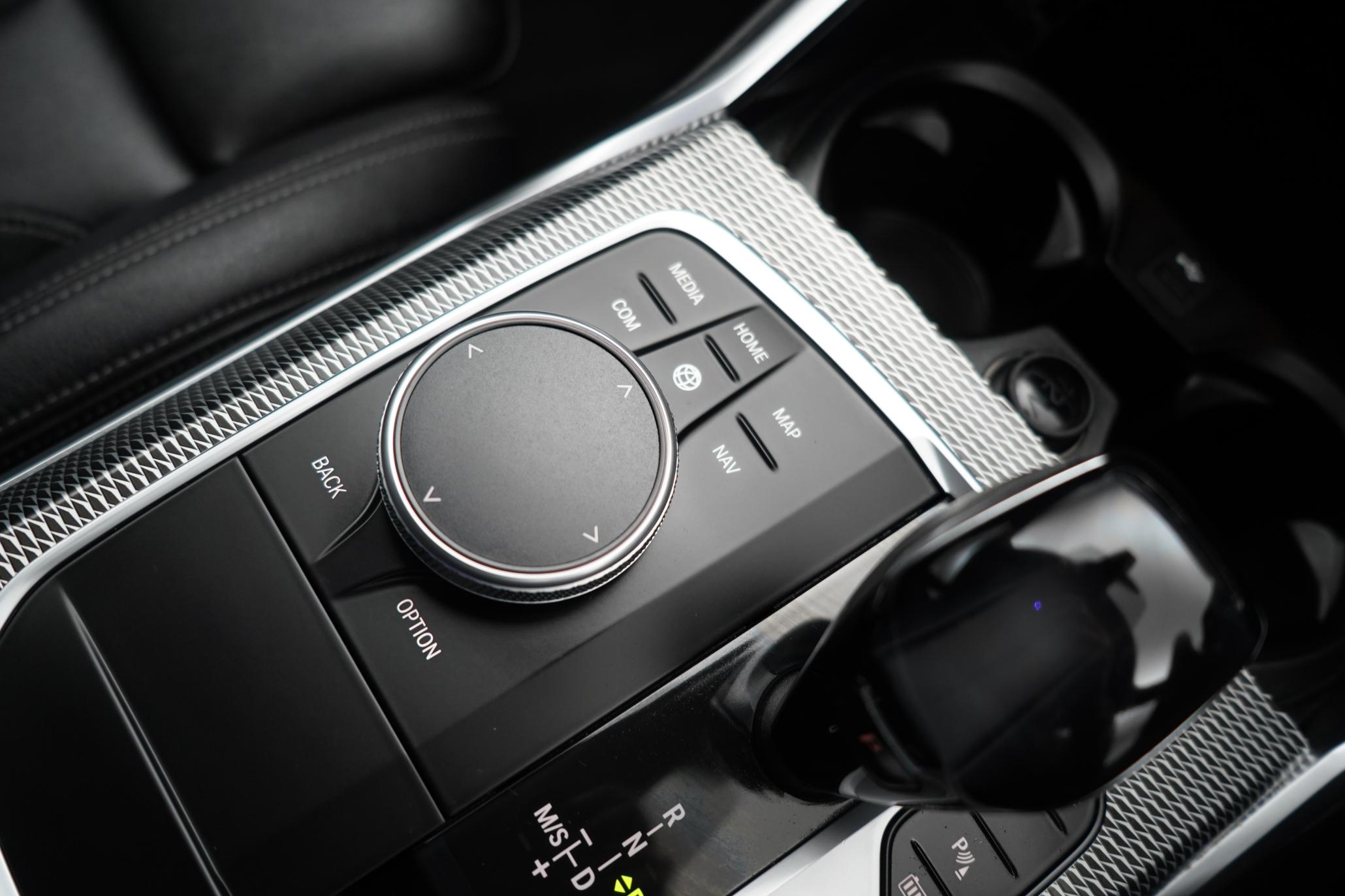 BMW 3 Series 2.0 330e 12kWh M Sport Touring 5dr Petrol Plug-in Hybrid Auto Euro 6 (s/s) (292 ps)