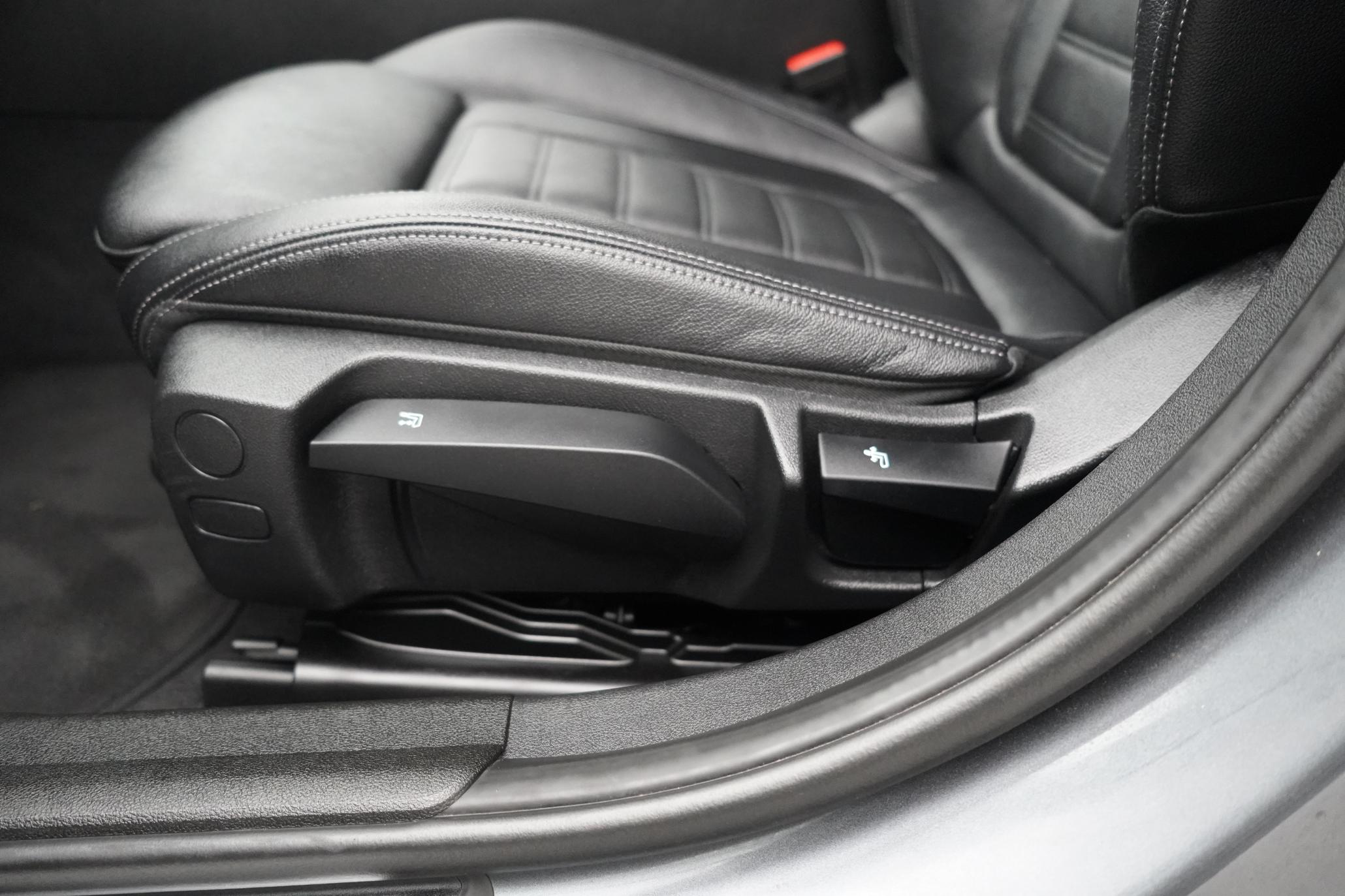 BMW 3 Series 2.0 330e 12kWh M Sport Touring 5dr Petrol Plug-in Hybrid Auto Euro 6 (s/s) (292 ps)