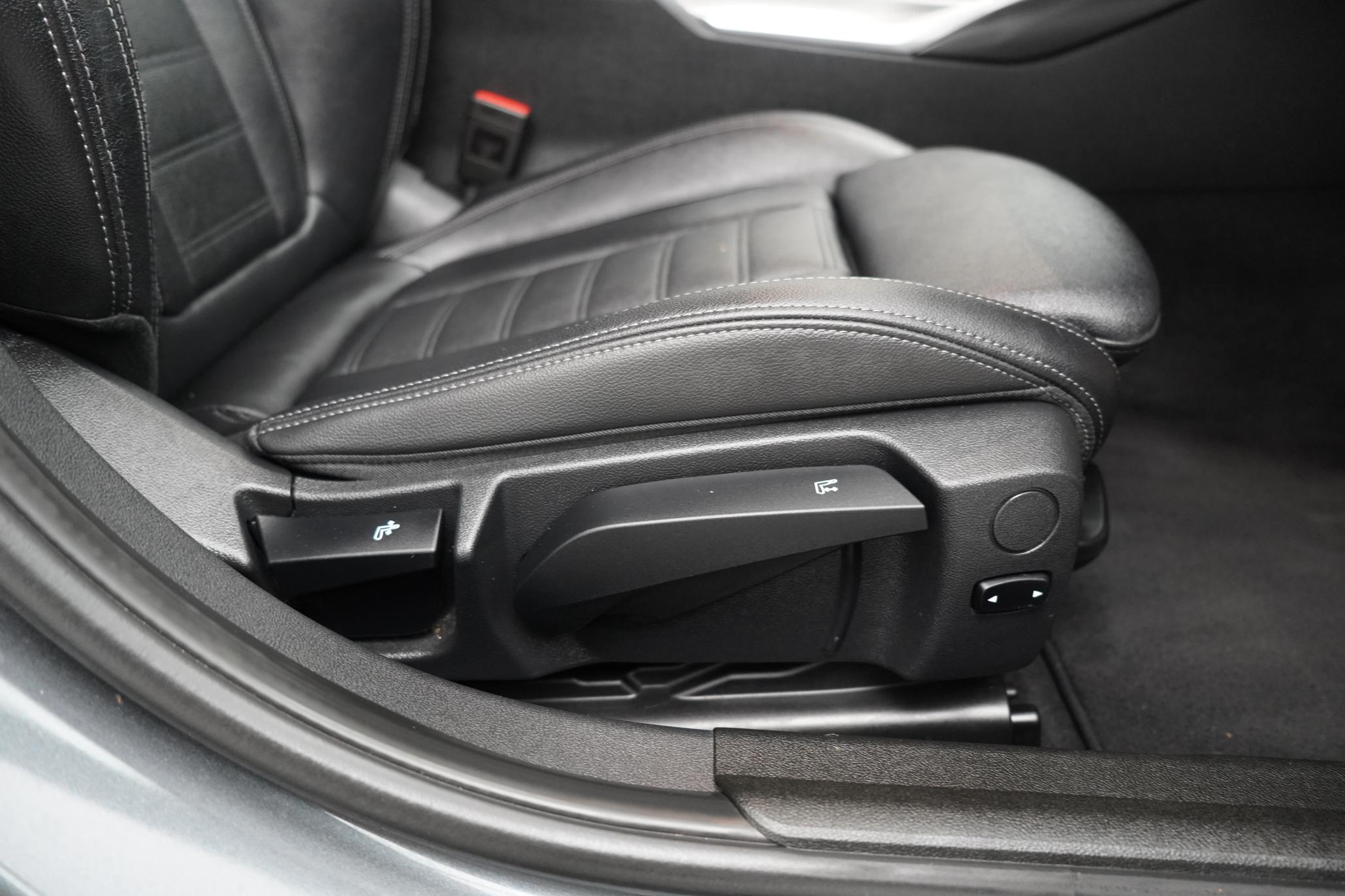 BMW 3 Series 2.0 330e 12kWh M Sport Touring 5dr Petrol Plug-in Hybrid Auto Euro 6 (s/s) (292 ps)