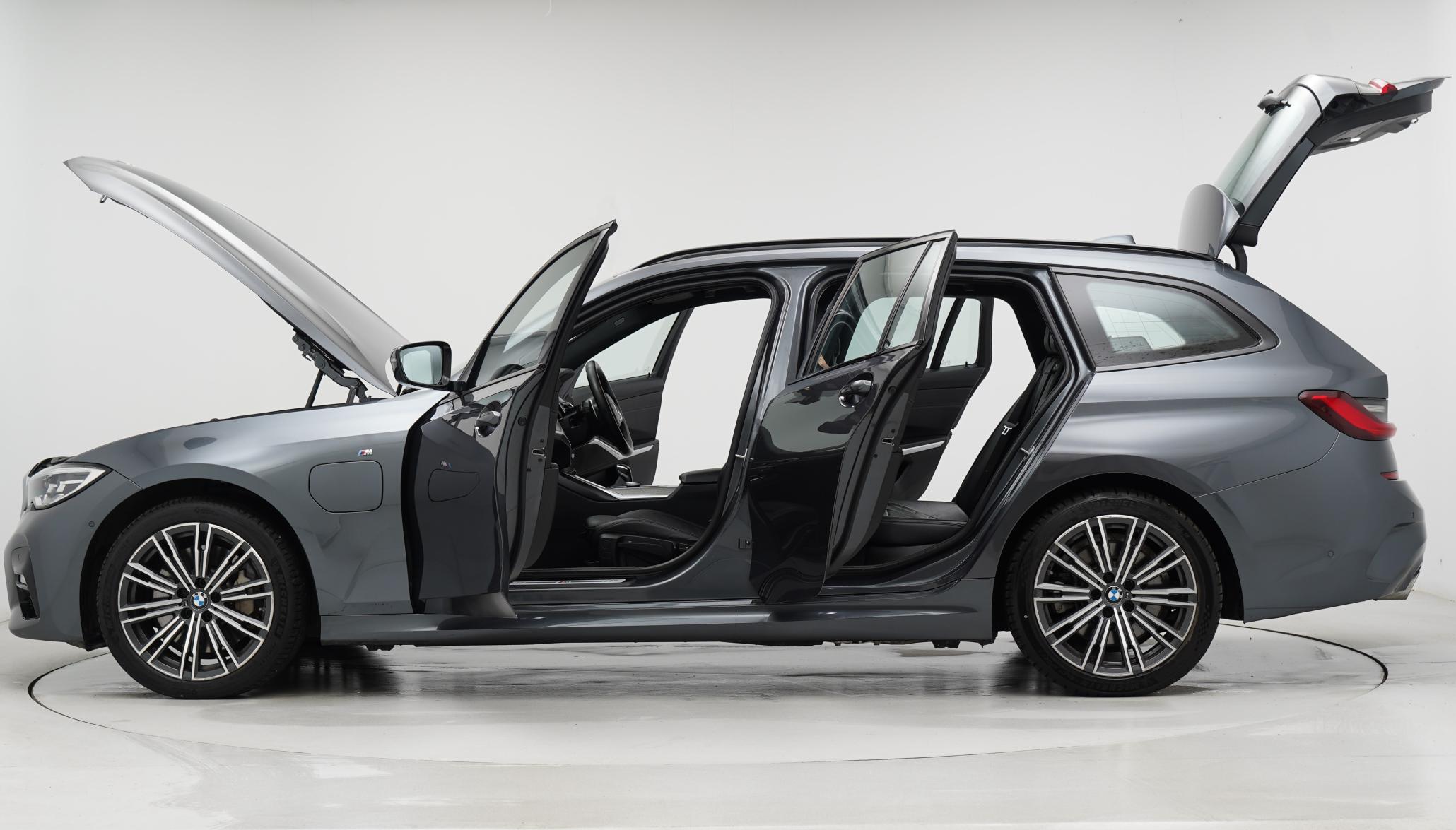 BMW 3 Series 2.0 330e 12kWh M Sport Touring 5dr Petrol Plug-in Hybrid Auto Euro 6 (s/s) (292 ps)