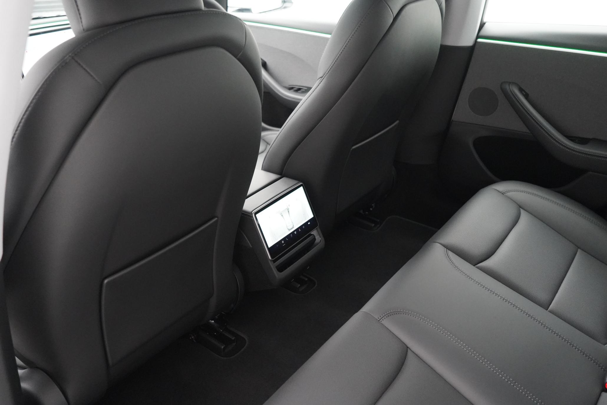 Tesla Model 3 Saloon 4dr Electric Auto RWD (208 ps)