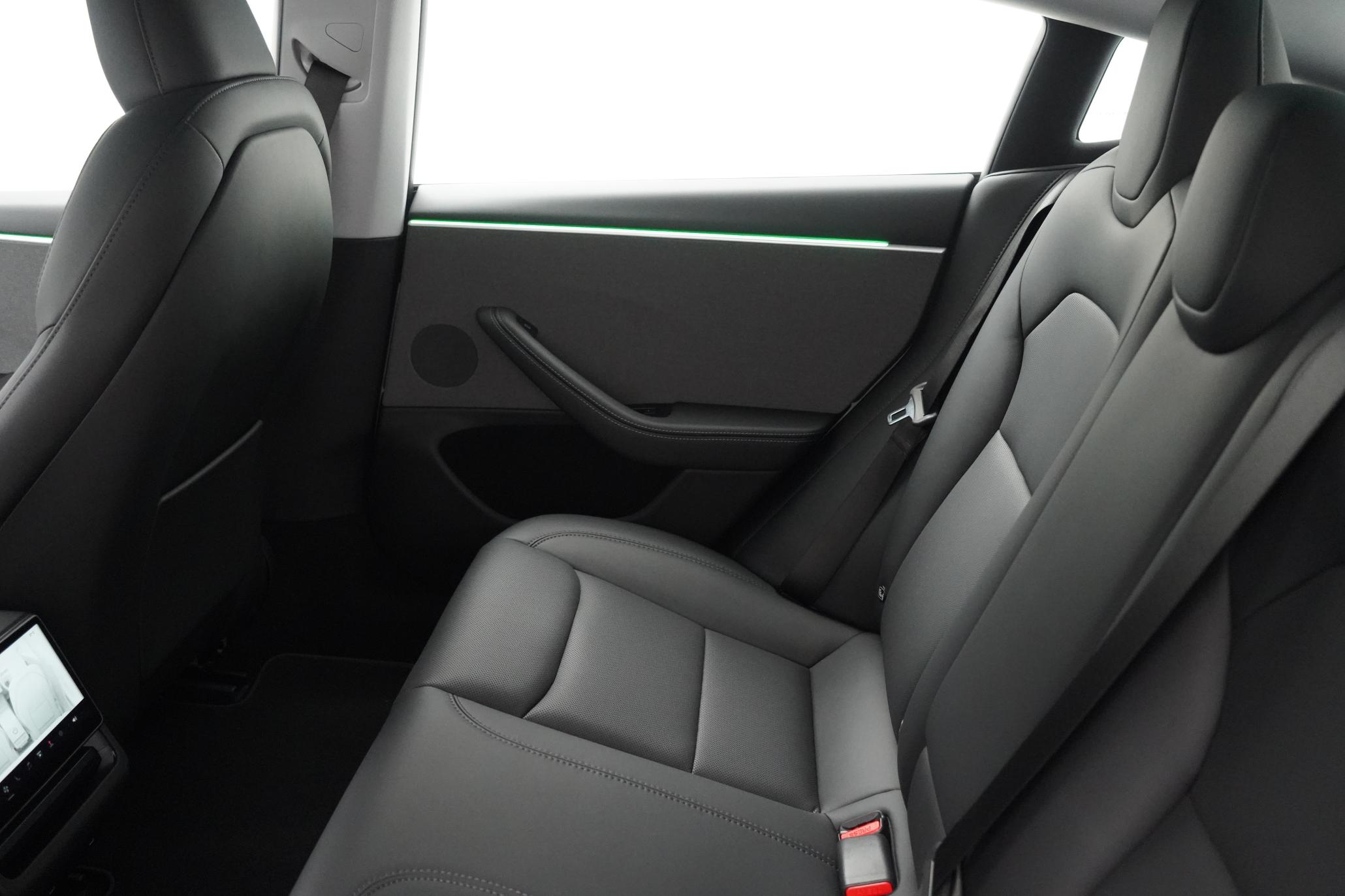 Tesla Model 3 Saloon 4dr Electric Auto RWD (208 ps)