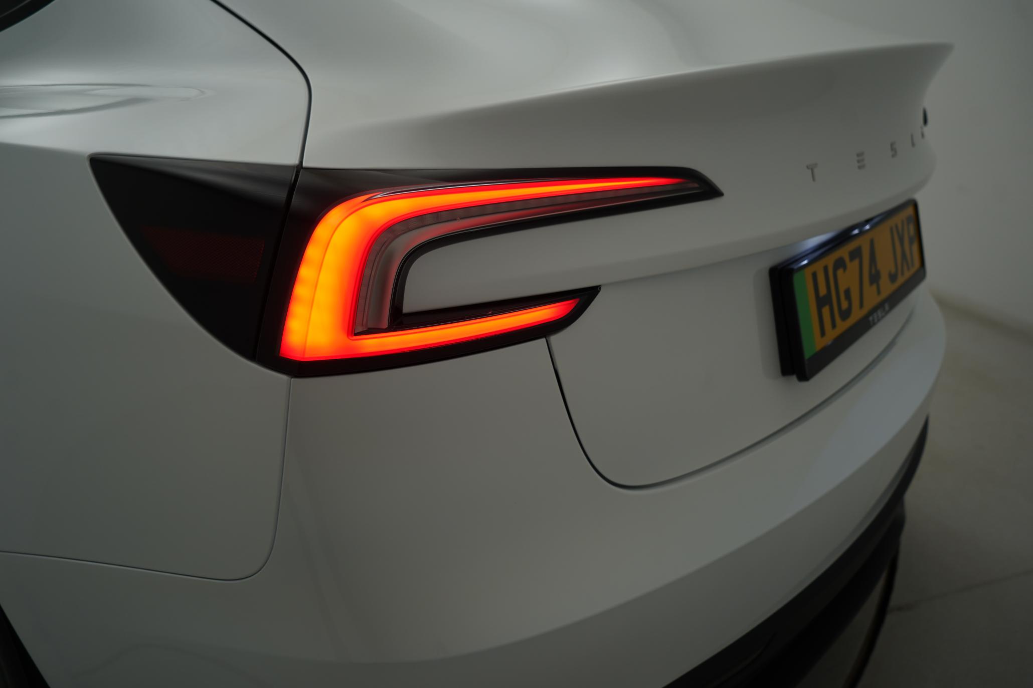 Tesla Model 3 Saloon 4dr Electric Auto RWD (208 ps)