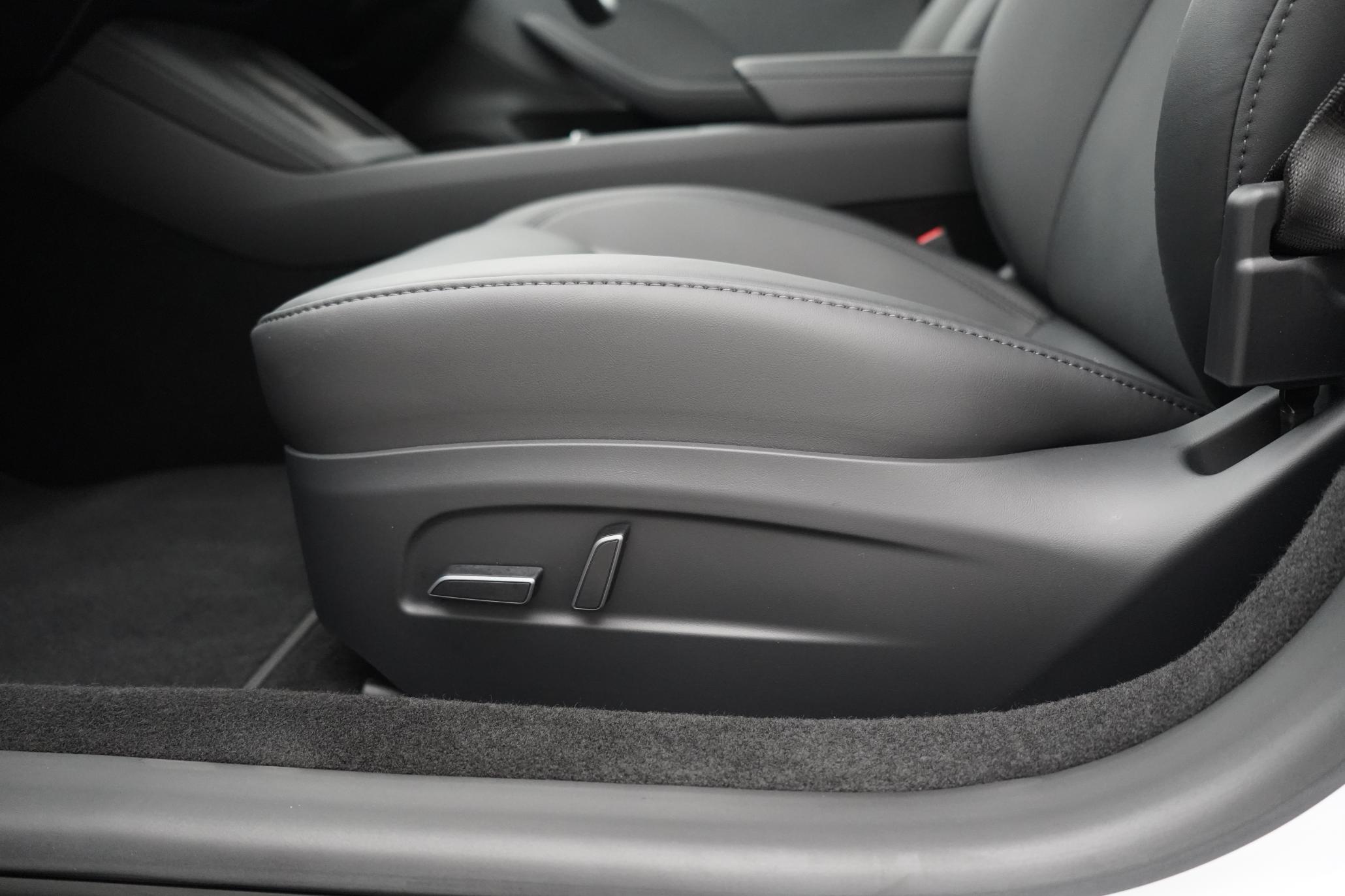 Tesla Model 3 Saloon 4dr Electric Auto RWD (208 ps)