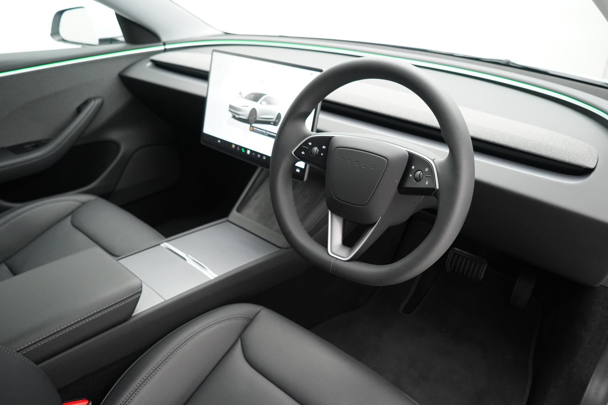 Tesla Model 3 Saloon 4dr Electric Auto RWD (208 ps)