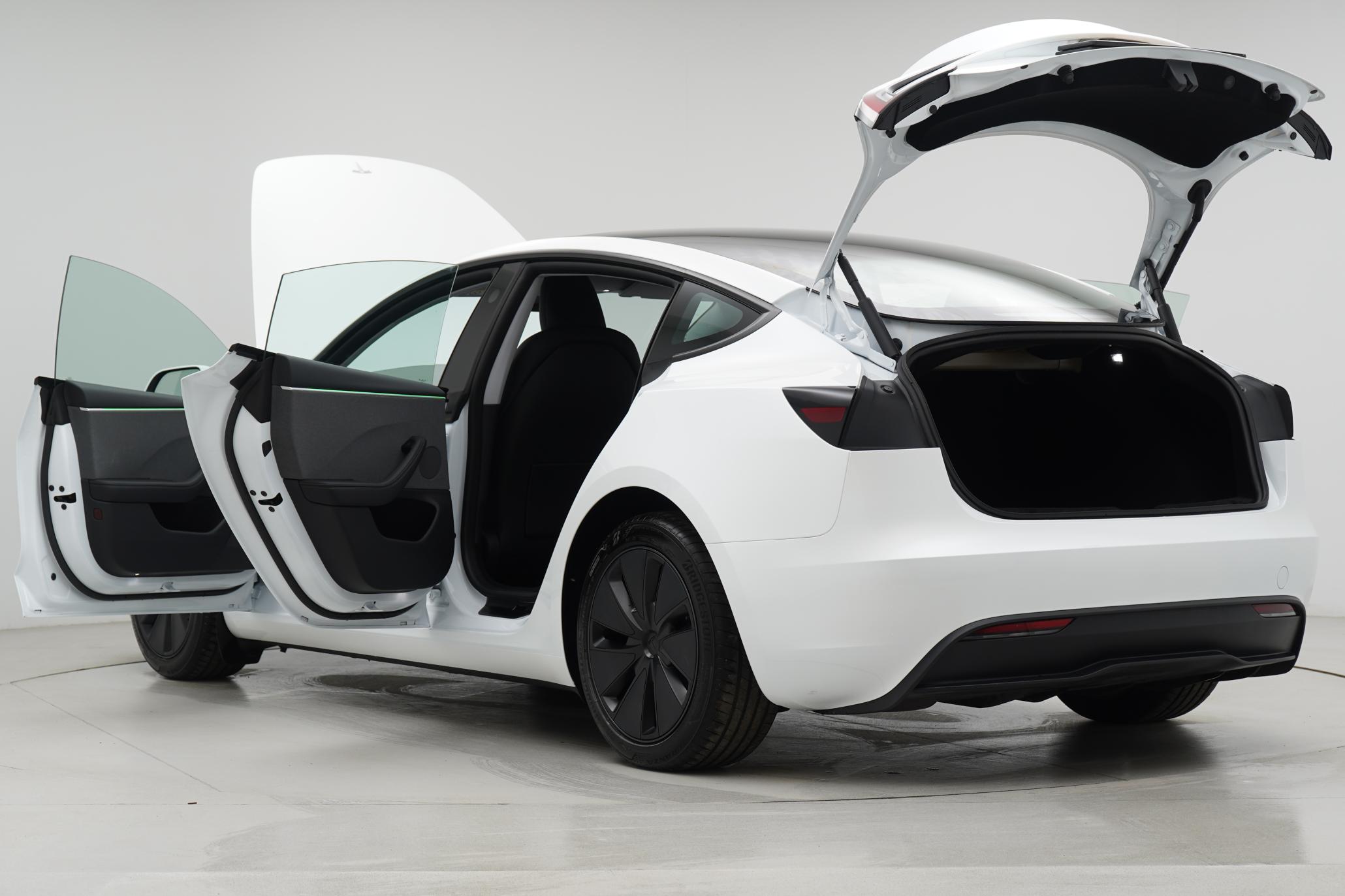 Tesla Model 3 Saloon 4dr Electric Auto RWD (208 ps)