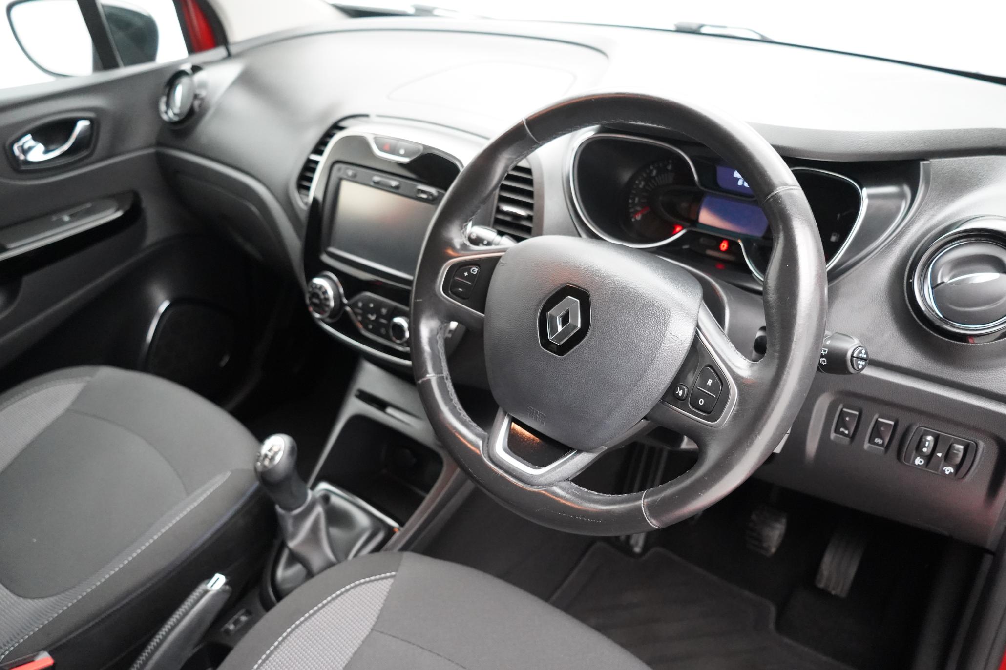 Renault Captur 1.5 dCi ENERGY Dynamique S Nav SUV 5dr Diesel Manual Euro 6 (s/s) (90 ps)
