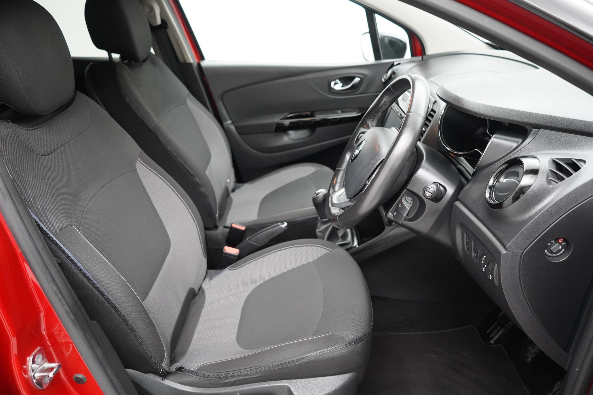 Renault Captur 1.5 dCi ENERGY Dynamique S Nav SUV 5dr Diesel Manual Euro 6 (s/s) (90 ps)
