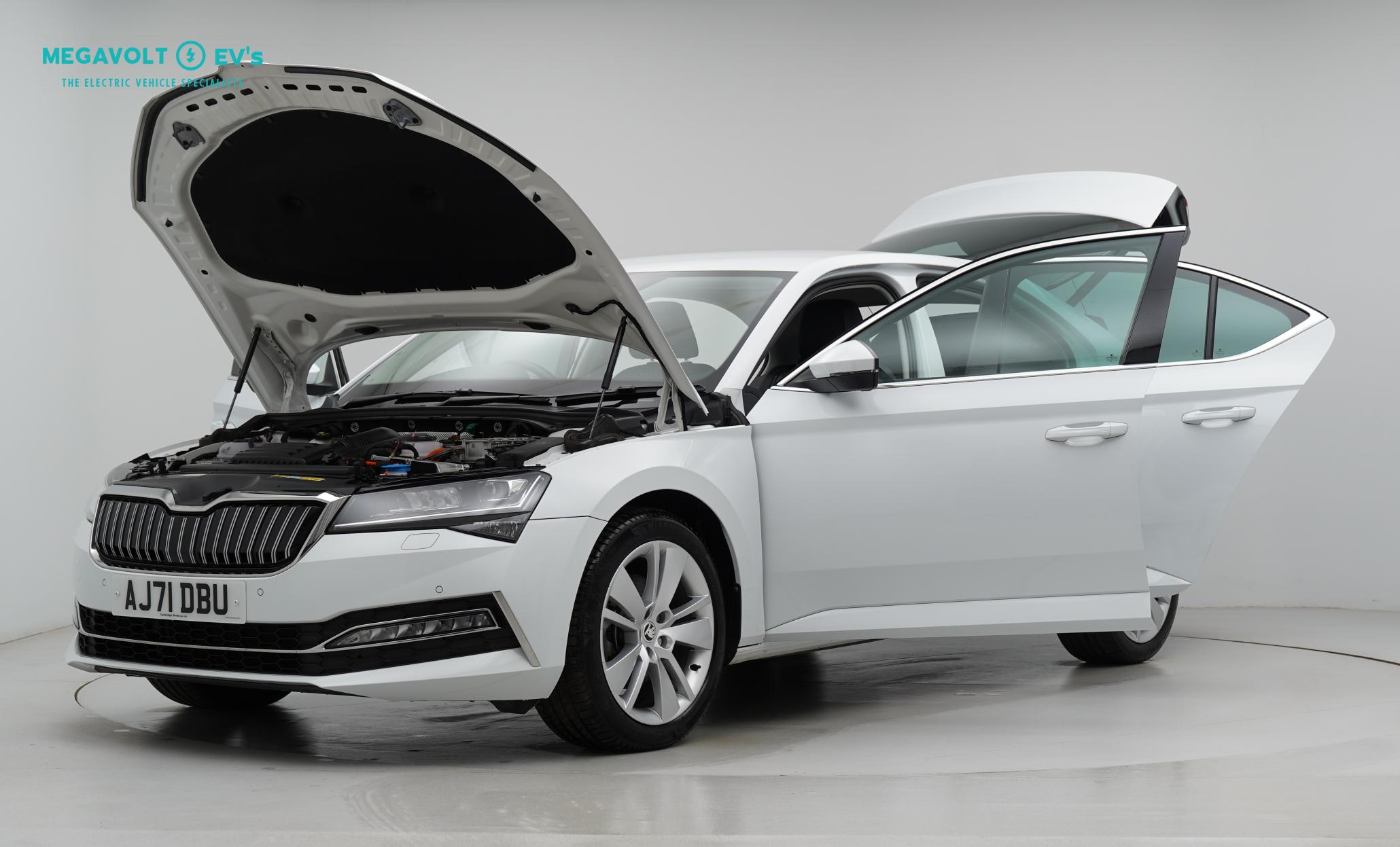 Skoda Superb 1.4 TSI iV 13kWh SE L Hatchback 5dr Petrol Plug-in Hybrid DSG Euro 6 (s/s) (218 ps)