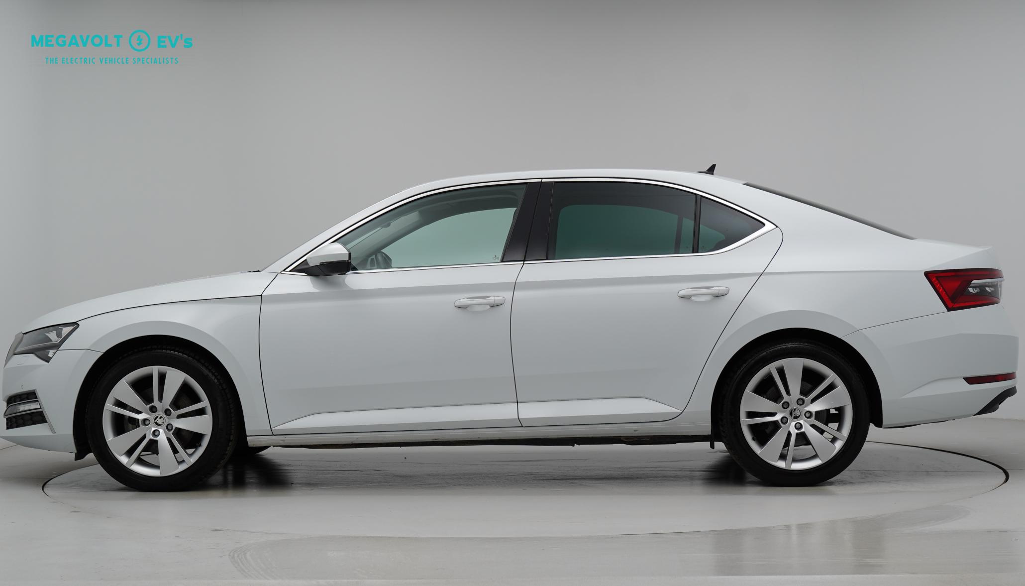 Skoda Superb 1.4 TSI iV 13kWh SE L Hatchback 5dr Petrol Plug-in Hybrid DSG Euro 6 (s/s) (218 ps)