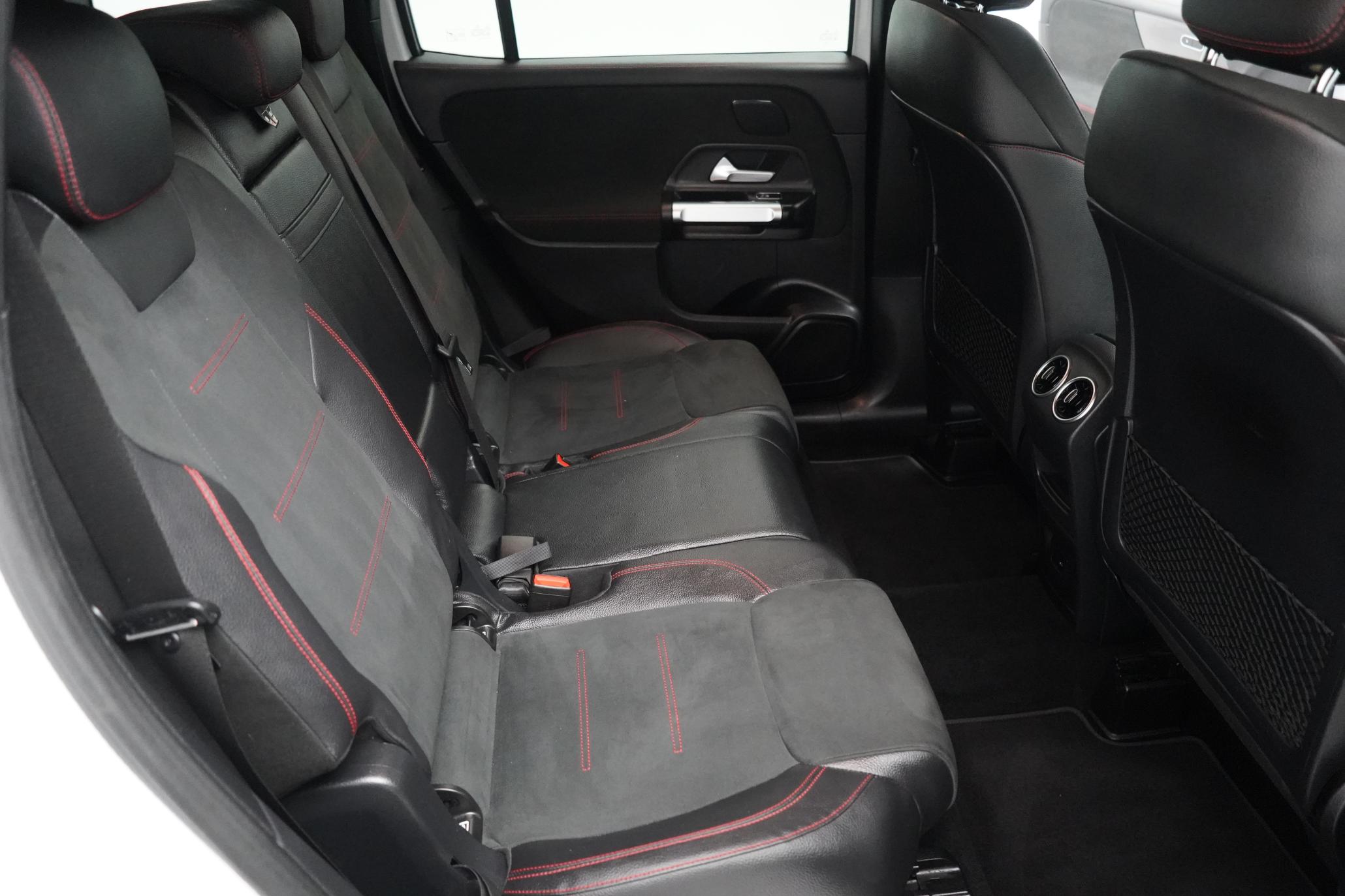 Mercedes-Benz GLB 2.0 GLB220d AMG Line (Premium) SUV 5dr Diesel 8G-DCT 4MATIC Euro 6 (s/s) (190 ps)